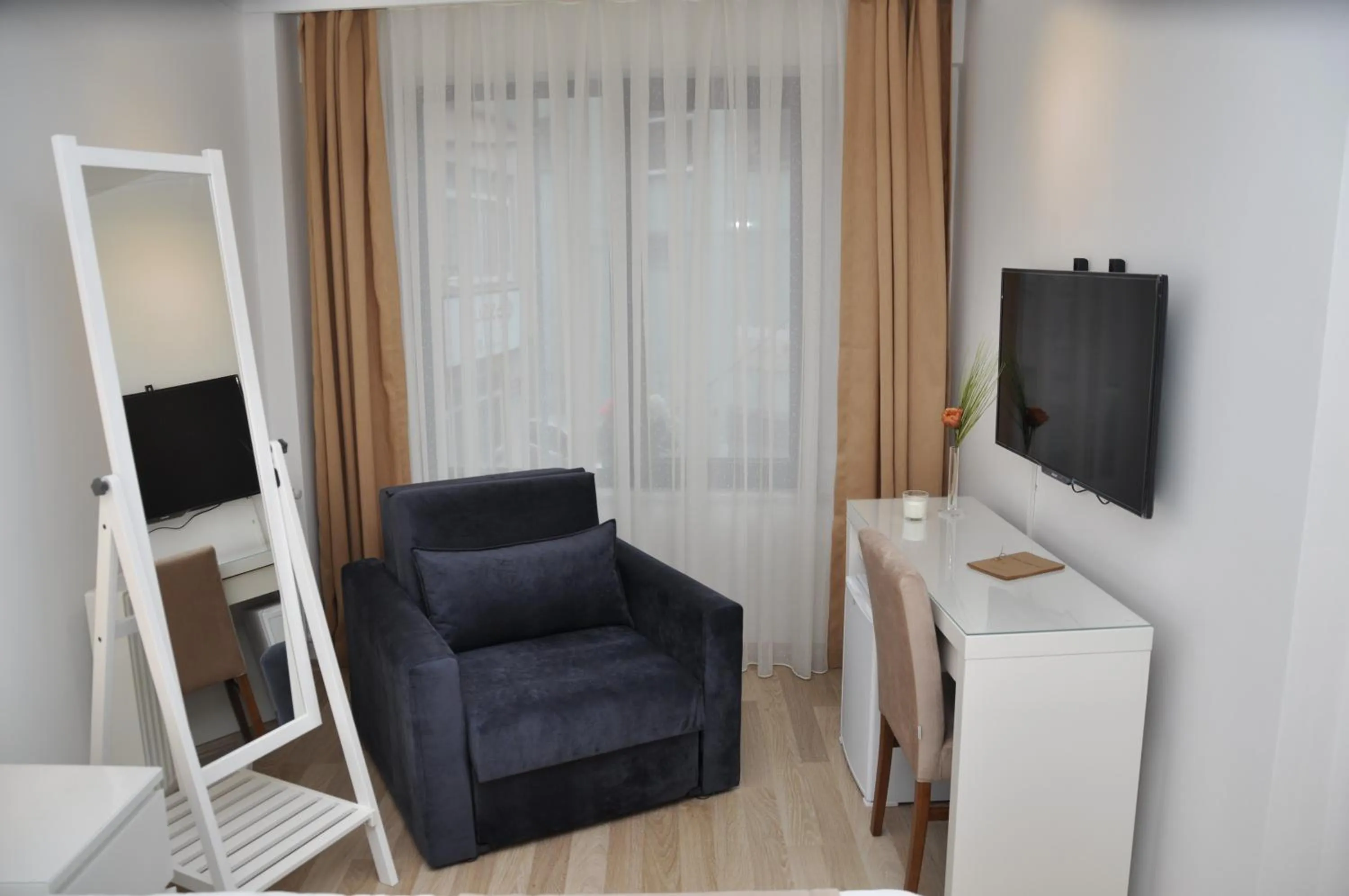 TV and multimedia in The Print House Hotel