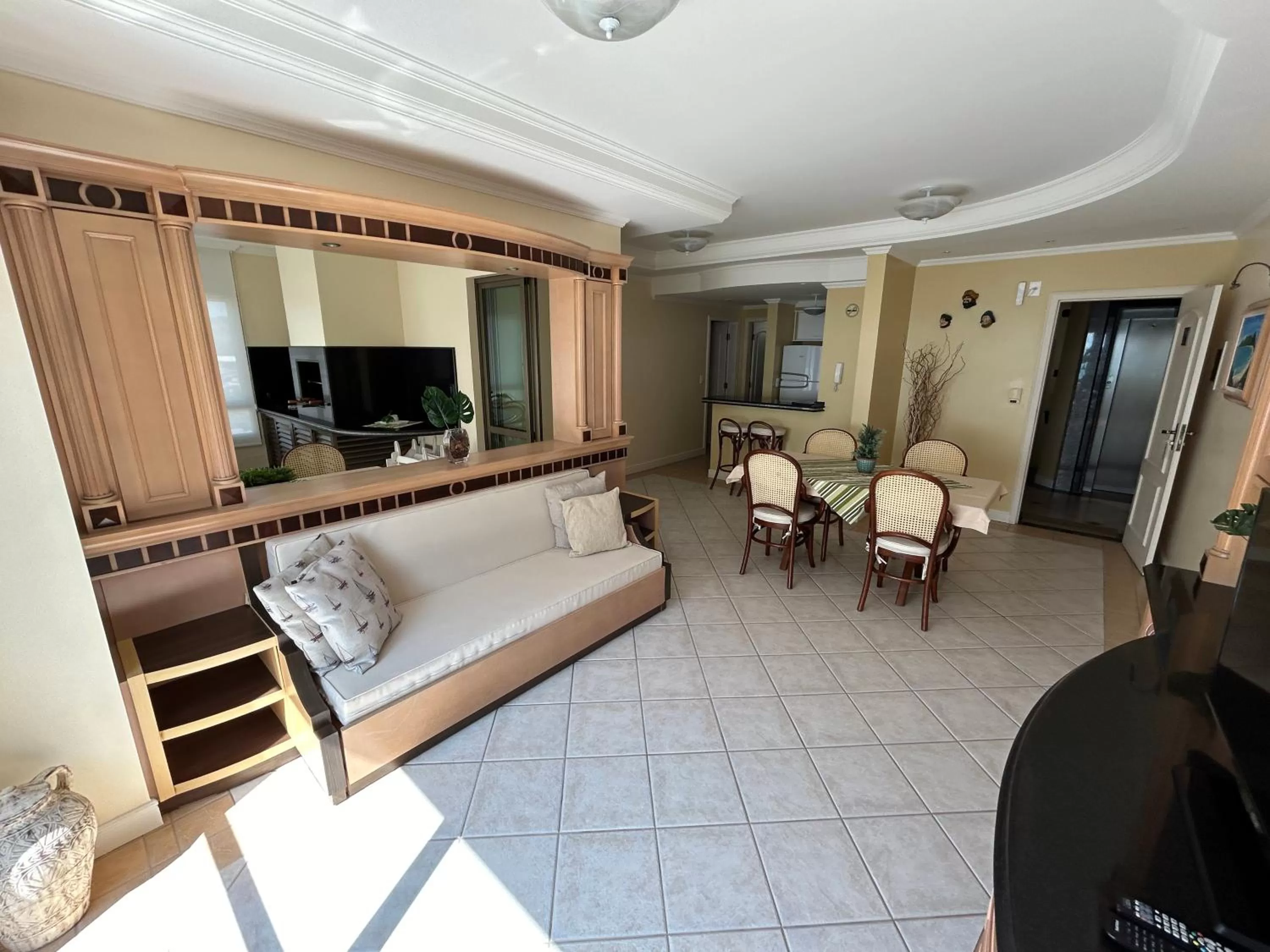 TV and multimedia, Seating Area in Golfinhos Apart Hotel