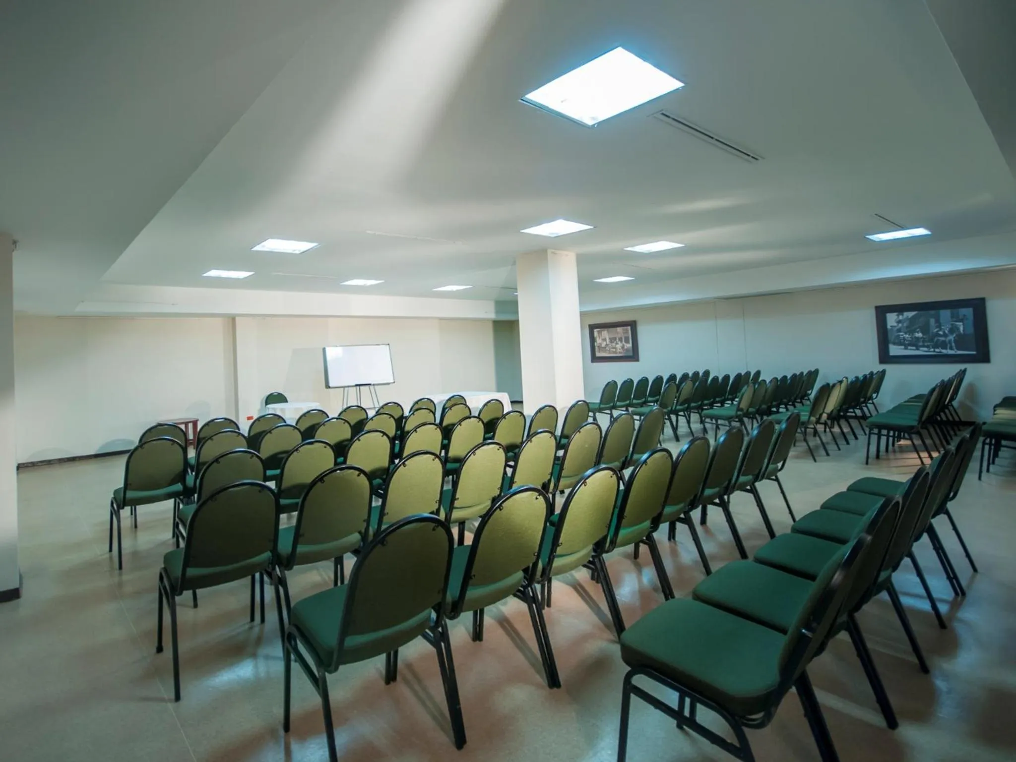 Business facilities in Armenia Hotel