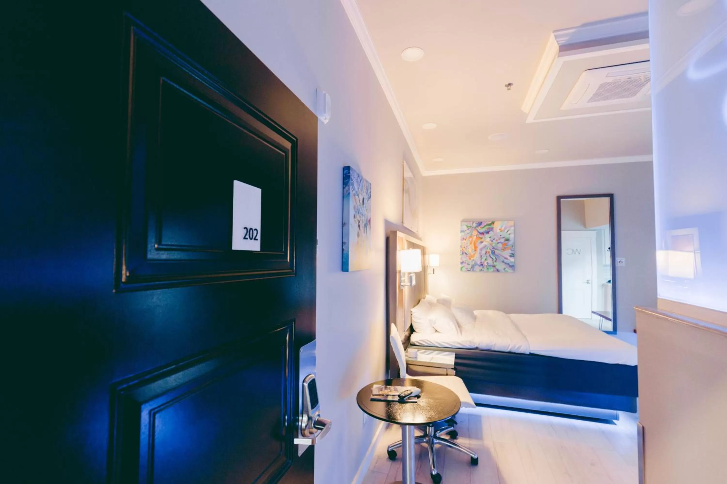 Bed in River Sirens Hotel-Contactless Check in Hotel