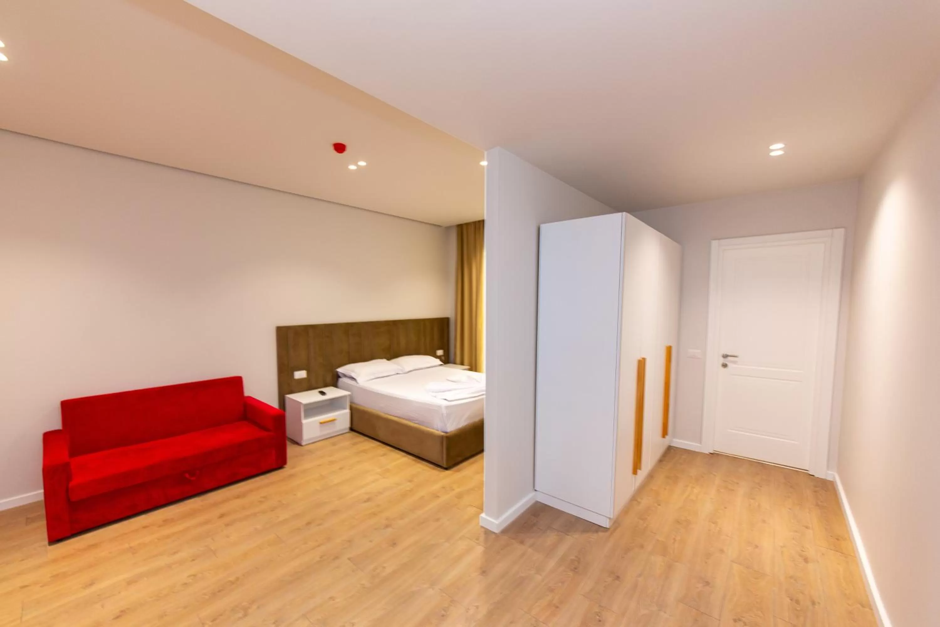 Photo of the whole room, Bed in Hotel Alion