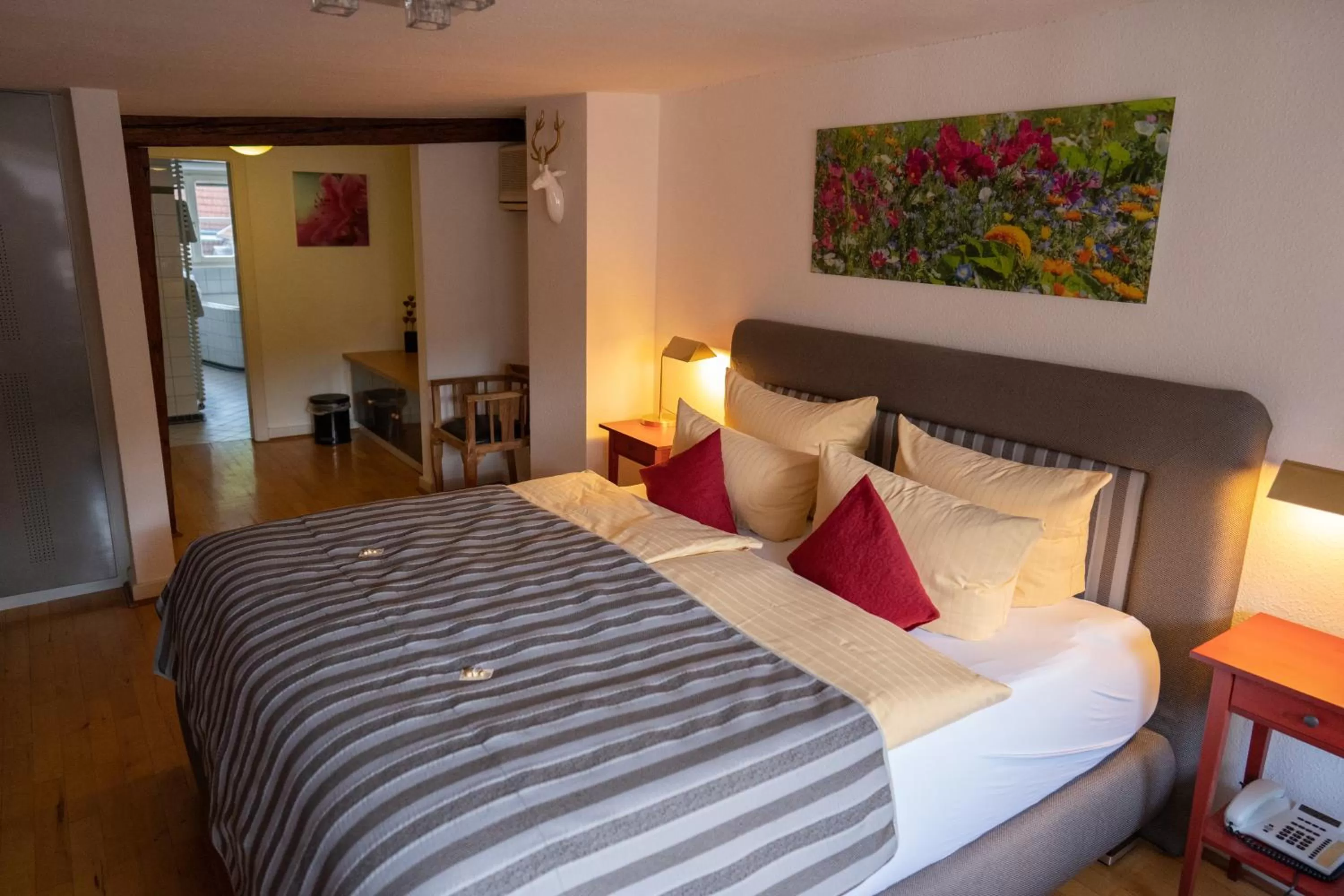 Bed in Hotel Goldener Falke