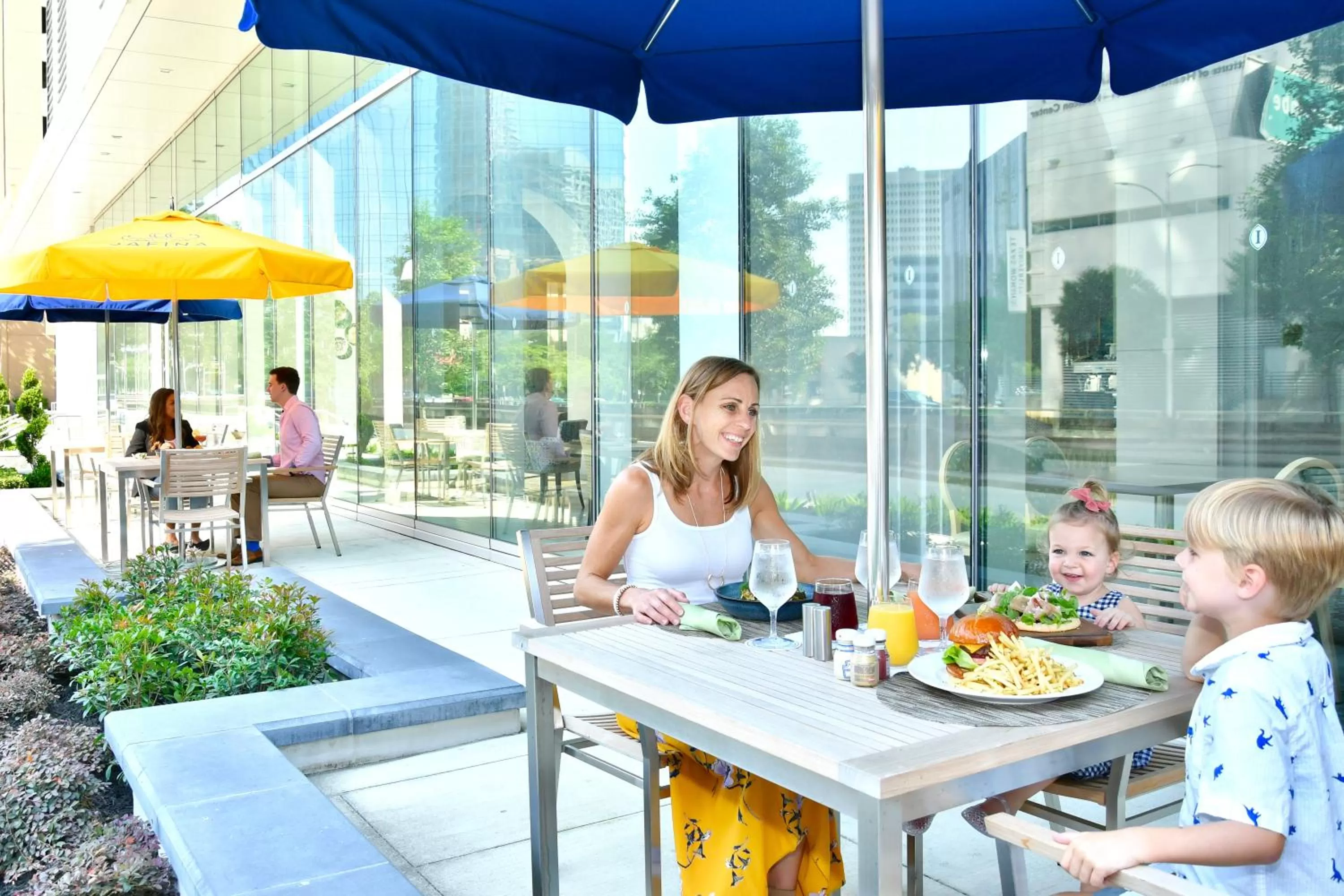 Restaurant/places to eat in InterContinental Houston by IHG