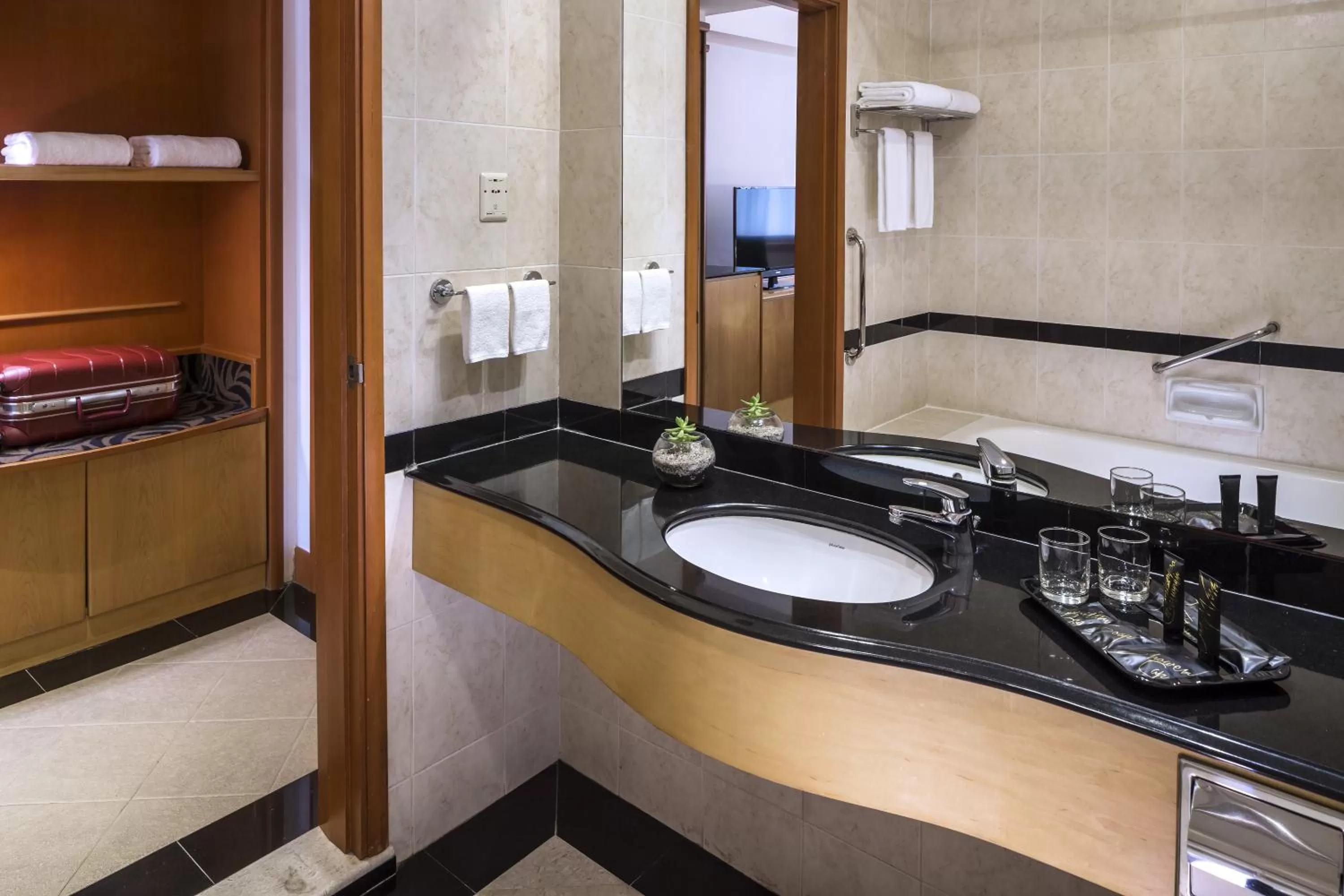 Bathroom in Furama RiverFront