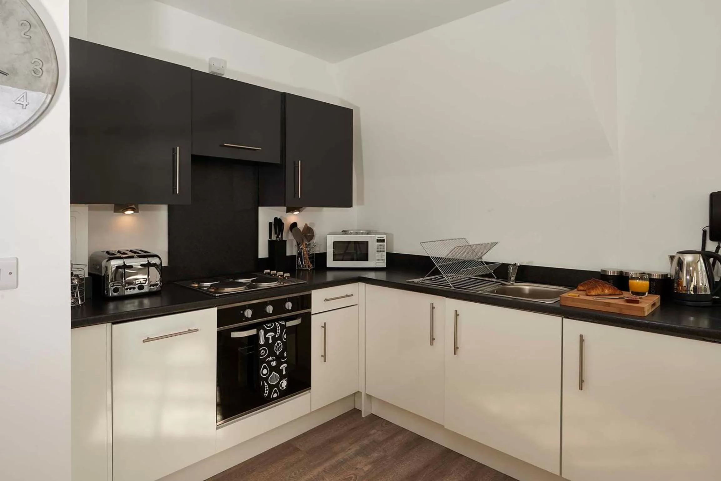 Kitchen or kitchenette in Braid Apartments by Mansley
