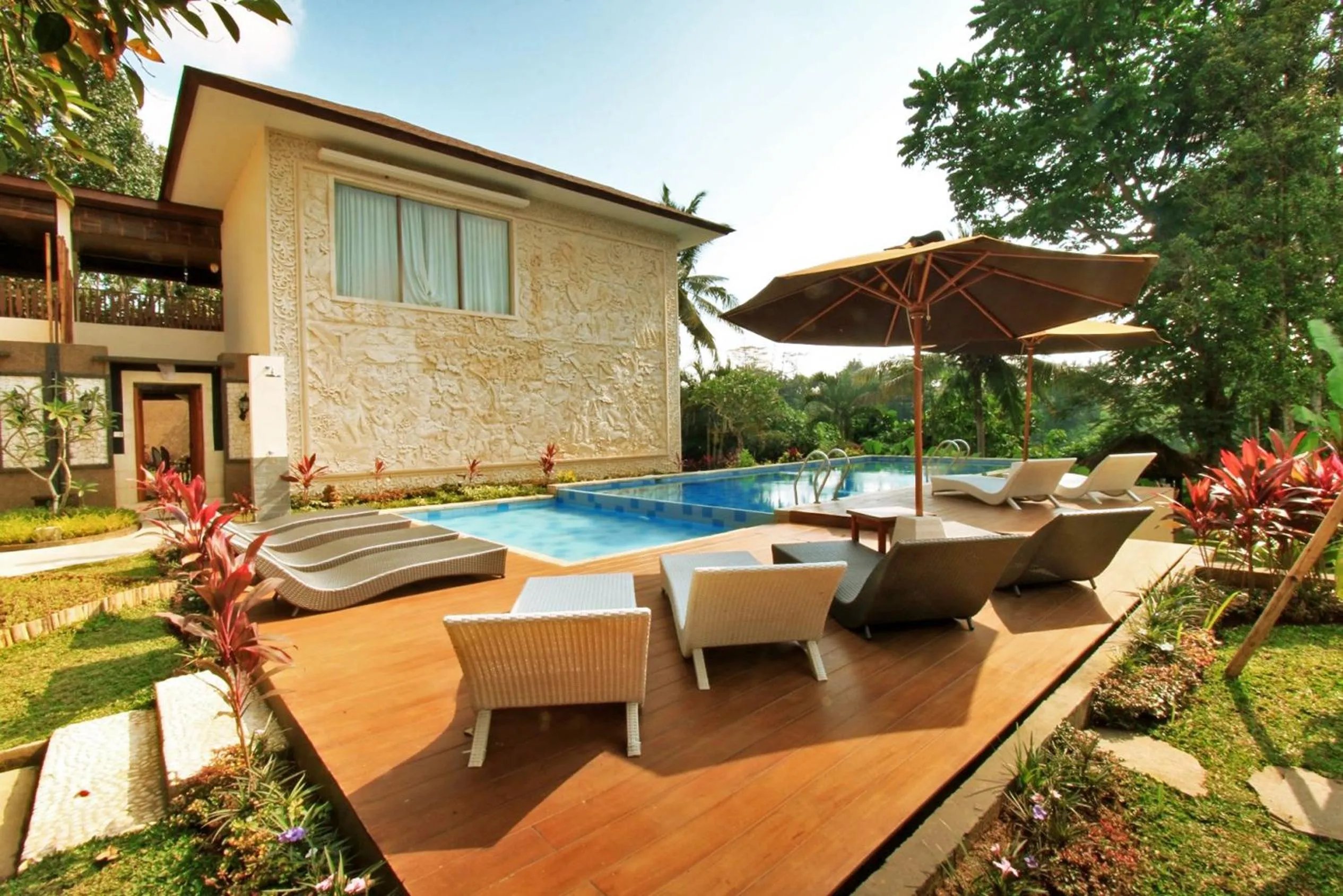 Garden in Ashoka Tree Resort at Tanggayuda