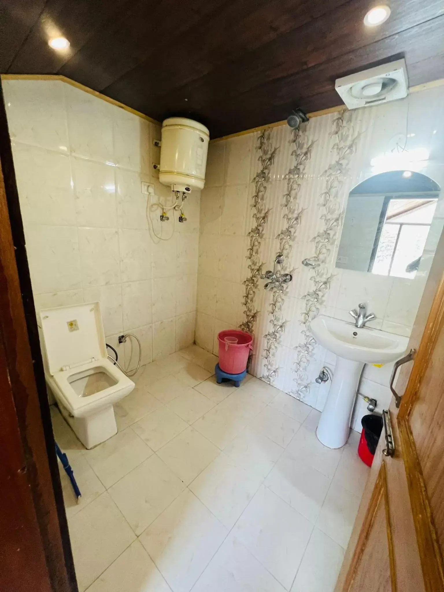 Family Room with Mountain View in HIGH MOUNTAINS BY HADIMBA PALACE Family Room with Mountain View in HIGH MOUNTAINS BY HADIMBA PALACE