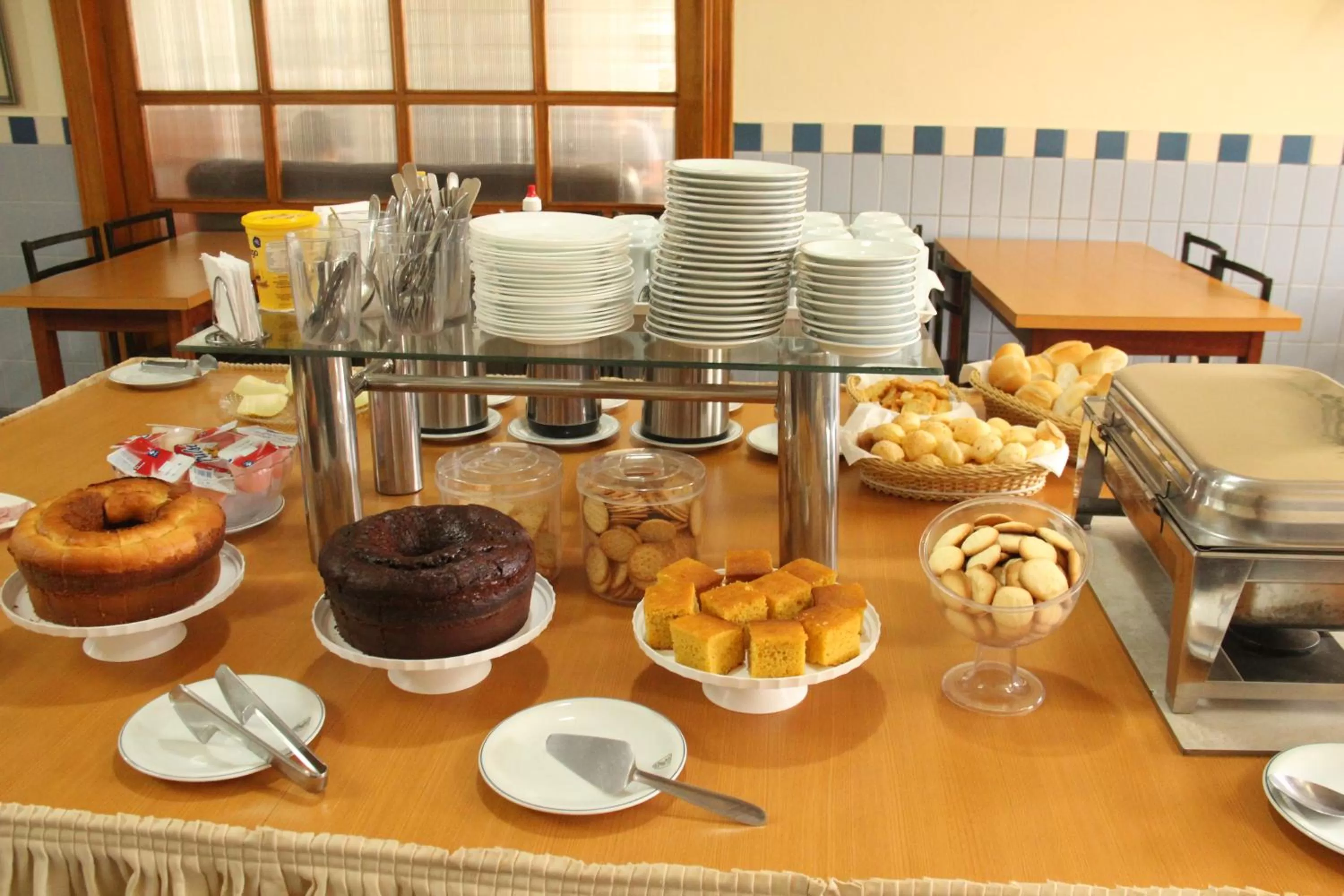 Breakfast in Hotel Líder - By UP Hotel