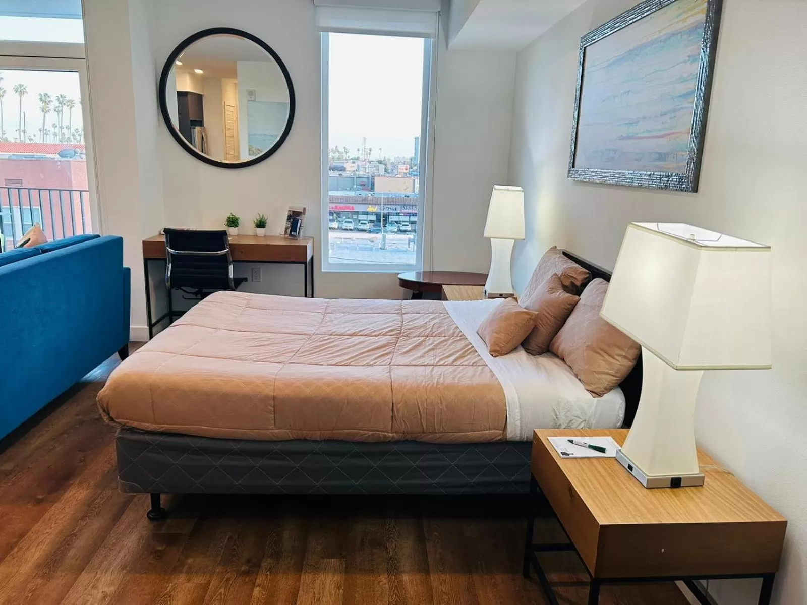 Bed in Gorgeous Hollywood Apts LA's Best Location and Amazing Roof Deck