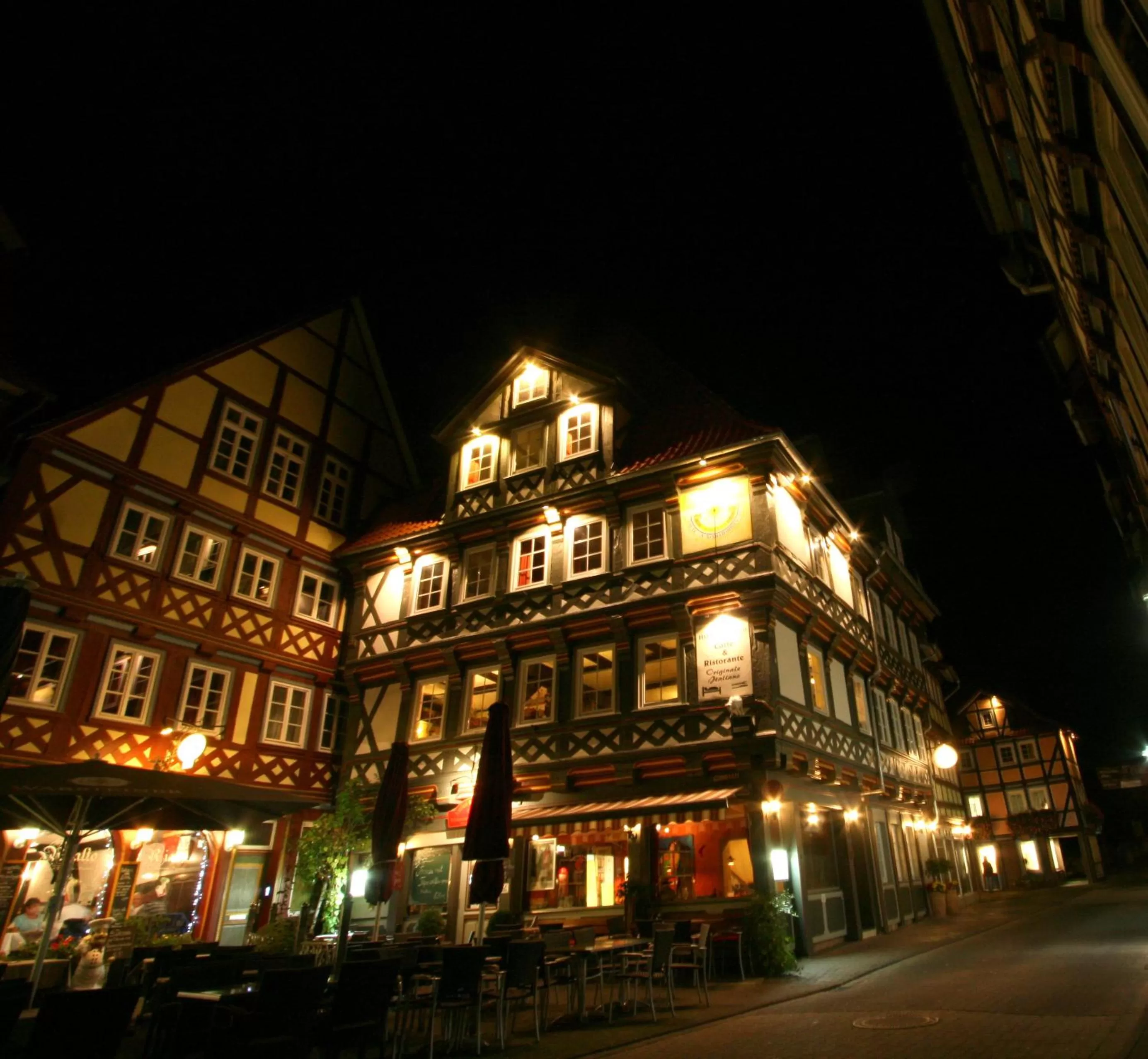 Facade/entrance, Property Building in Fachwerk-Hotel Eisenbart