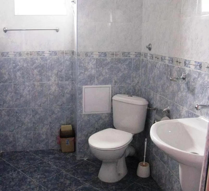 Bathroom in Hotel Nakra