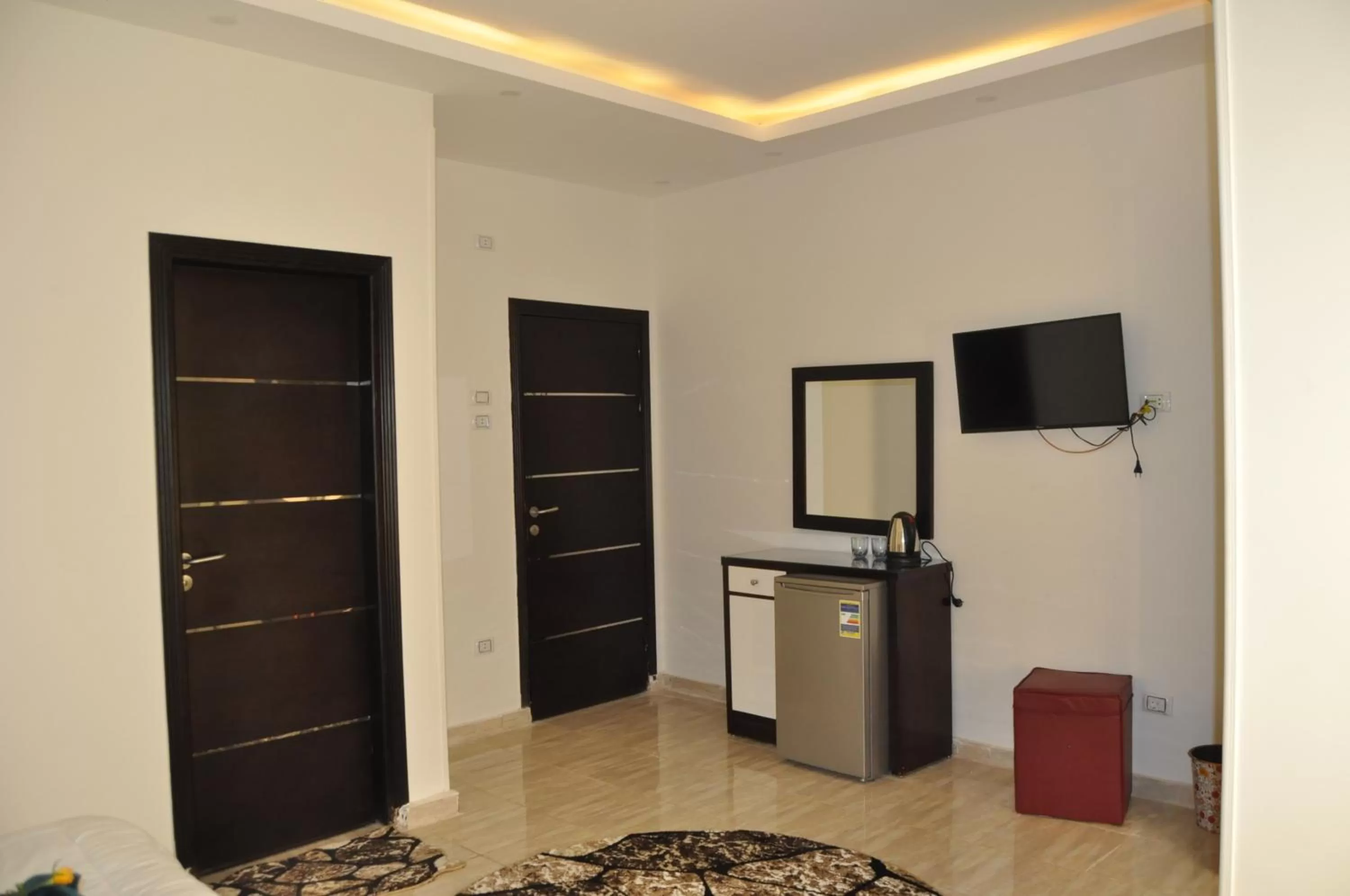 Deluxe Twin Room - single occupancy in TuT Pyramids View