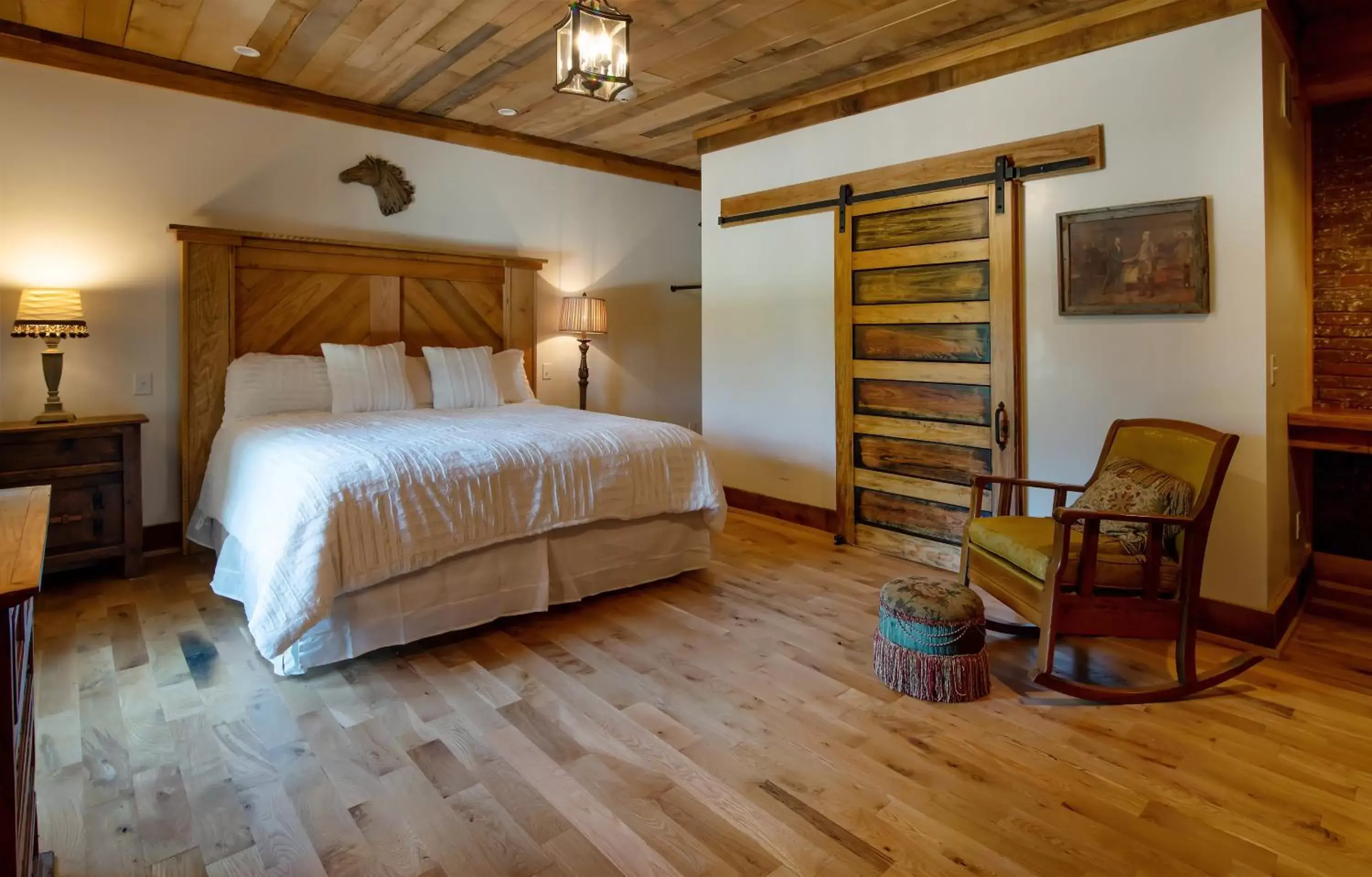 Deluxe King Room in Belle Air Mansion and Inn Deluxe King Room in Belle Air Mansion and Inn