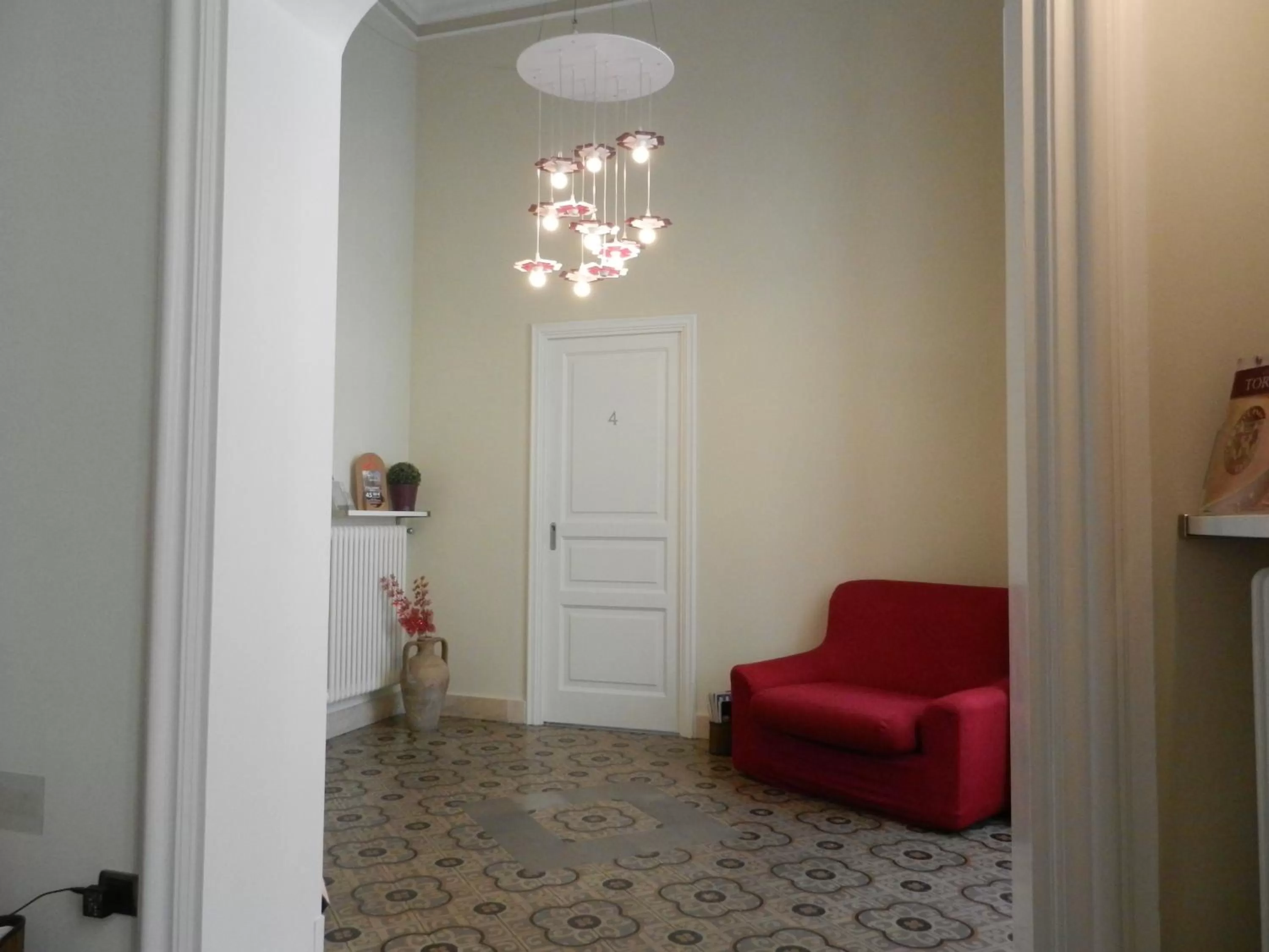 Communal lounge/ TV room in RossoCorallo B&B