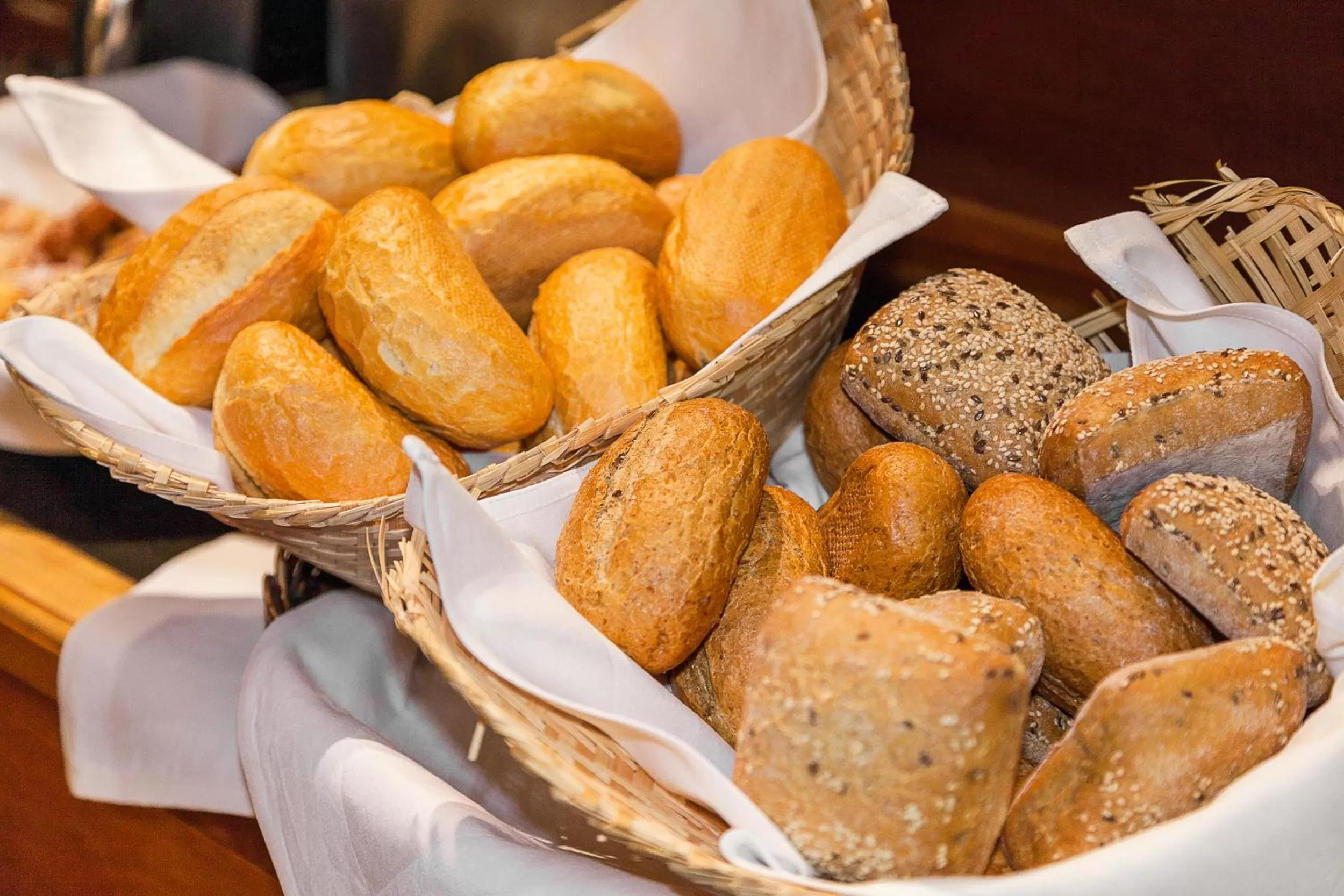 Buffet breakfast in Hotel Aviv Dresden