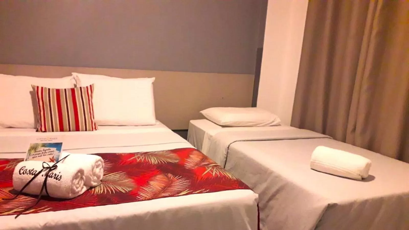 Decorative detail, Bed in Costa Maris Beach Hotel Frente Mar