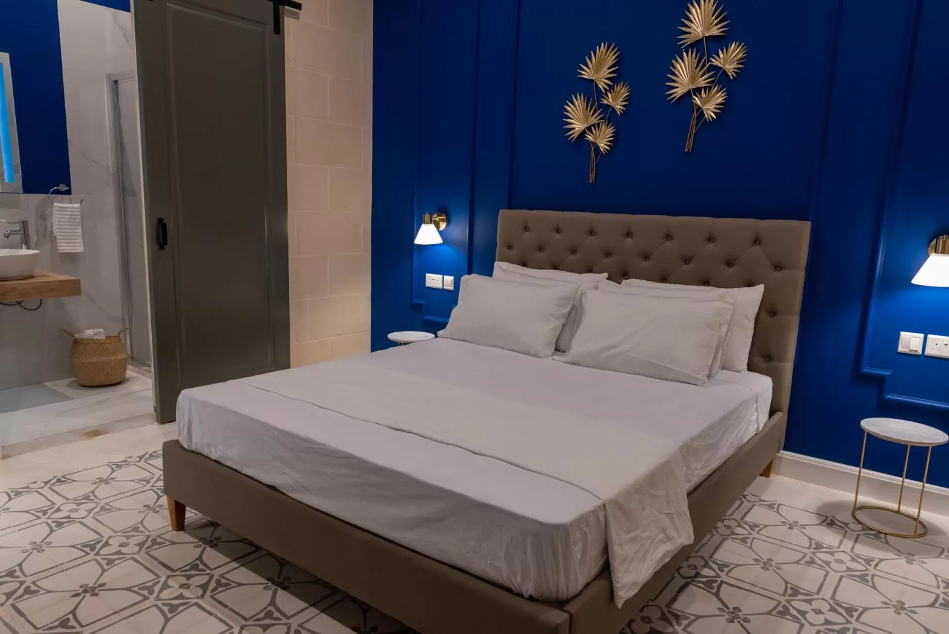 Bedroom, Bed in The Carob Tree