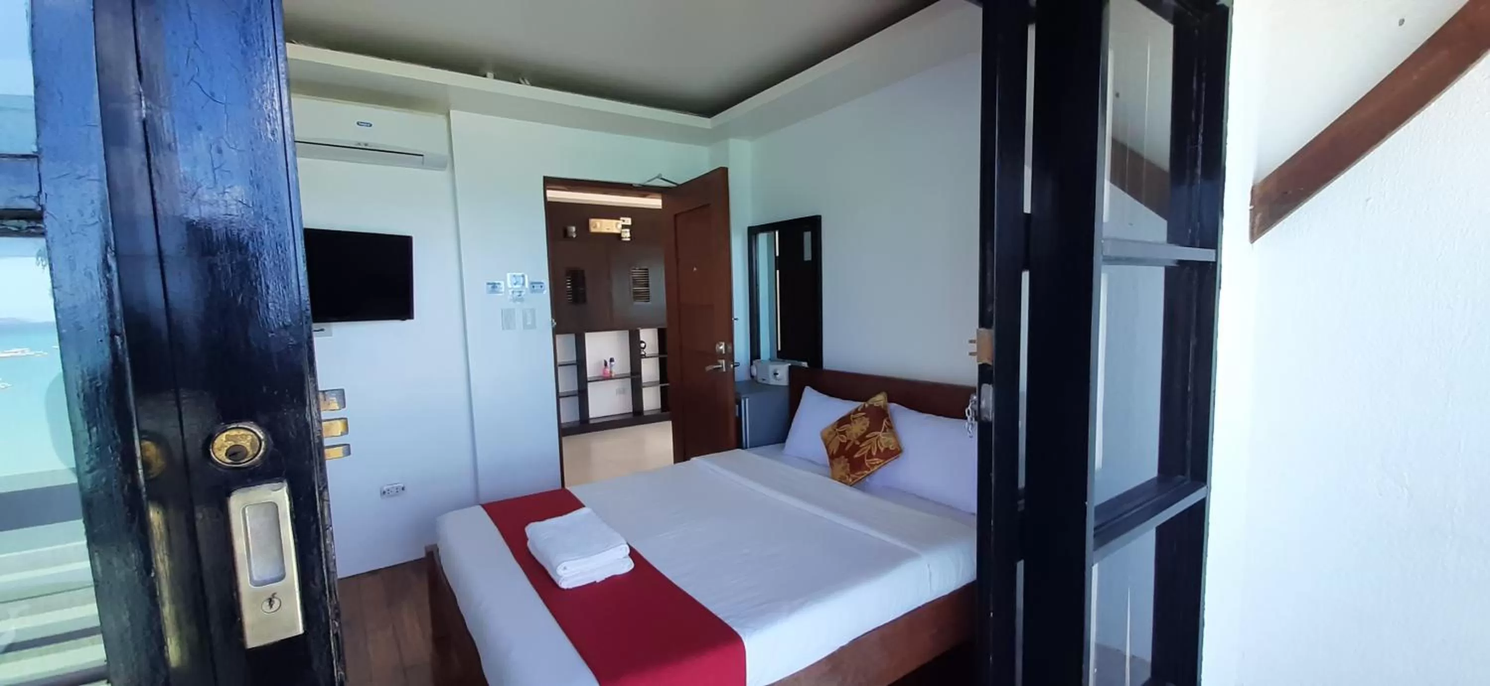 Queen Room with Sea View in A Place To Remember El Nido Palawan