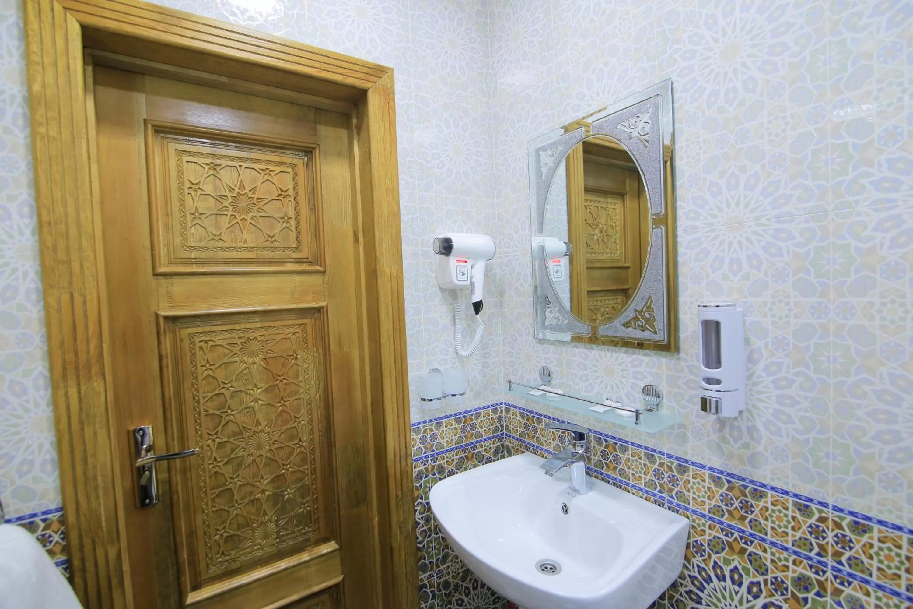 Bathroom in Xadijam Hotel
