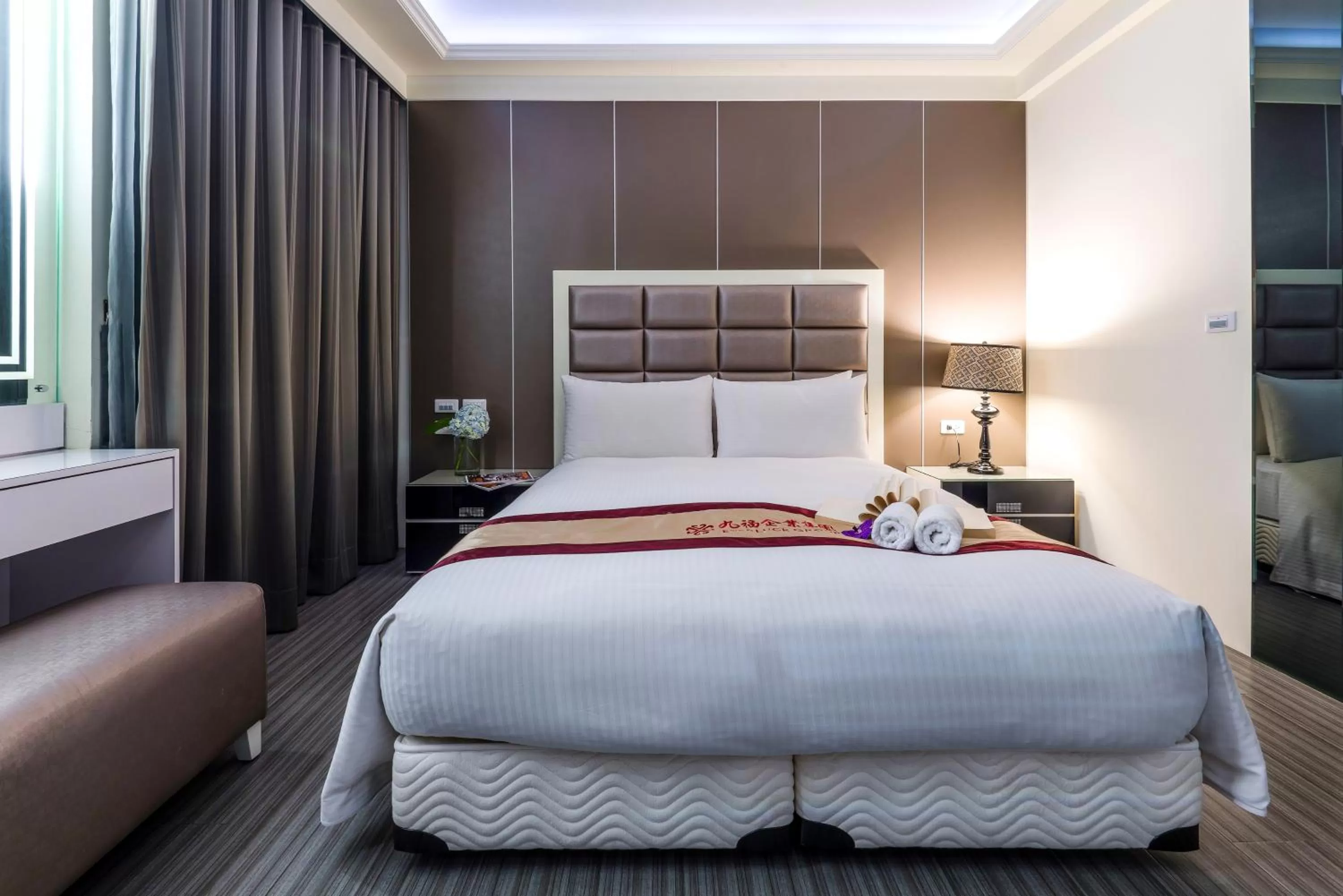 bunk bed, Bed in Harmonious Hotel