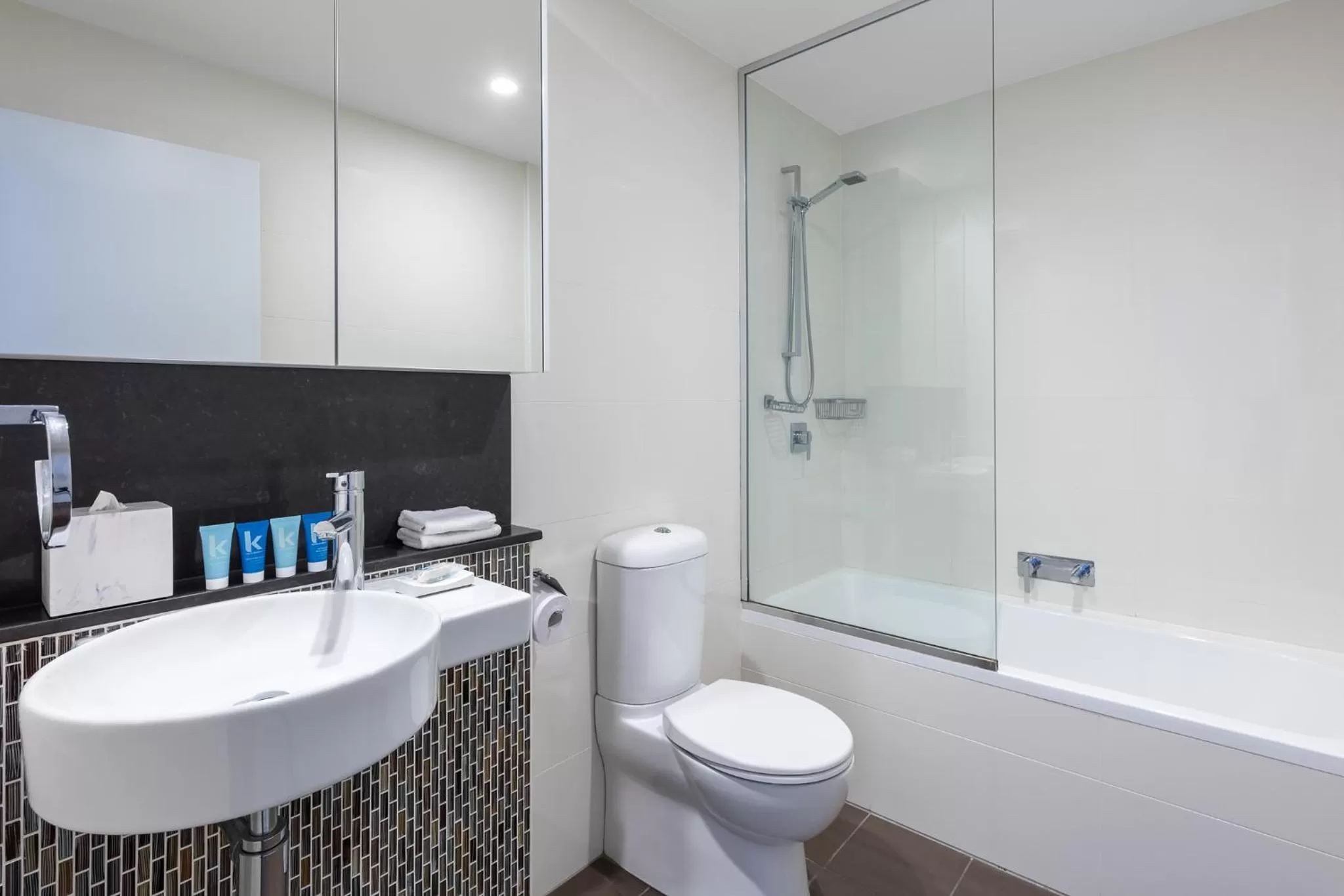 Shower in Meriton Suites Adelaide Street, Brisbane