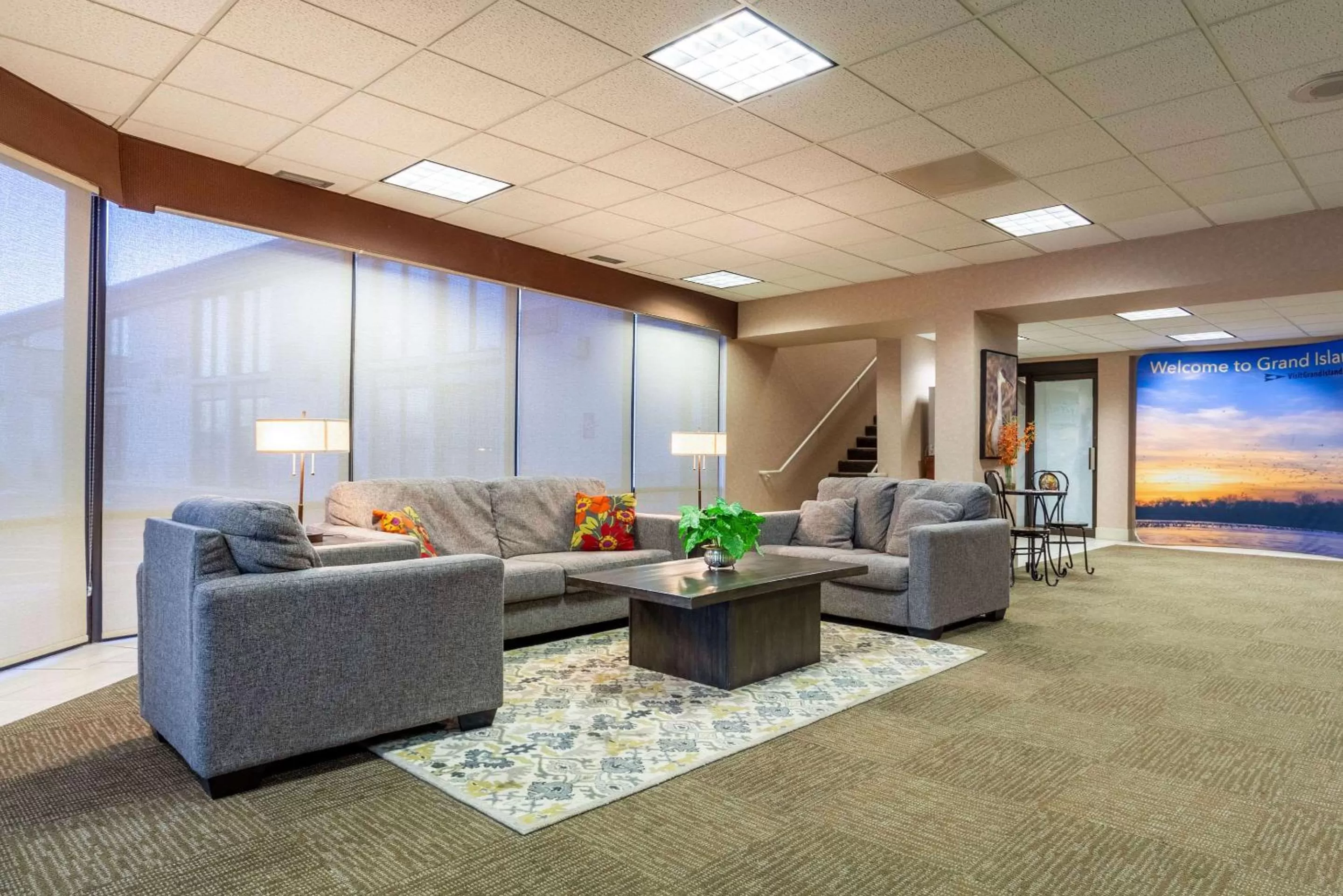 Lobby or reception in Suburban Studios I-80 Grand Island