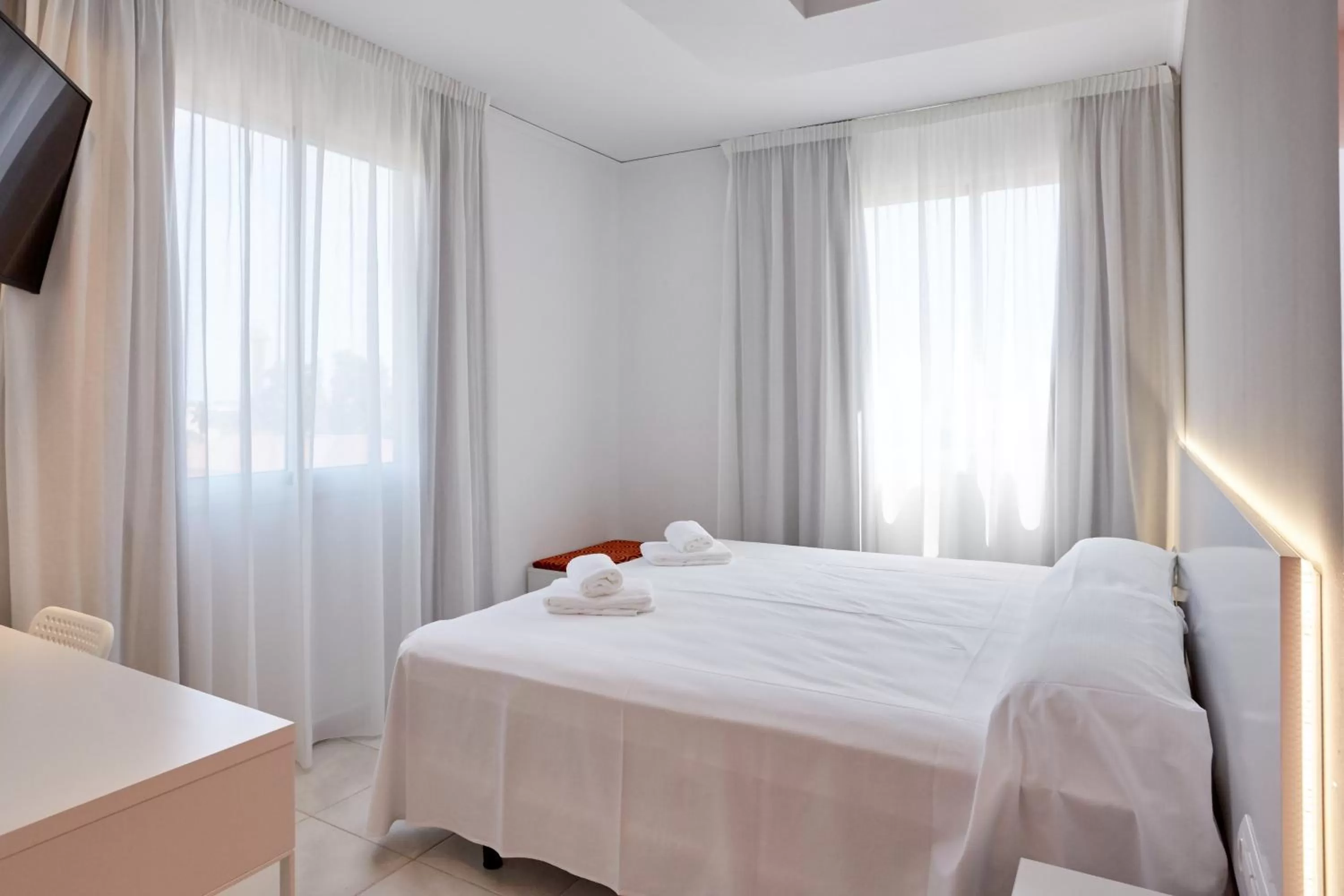 Bed in Hotel DL Port