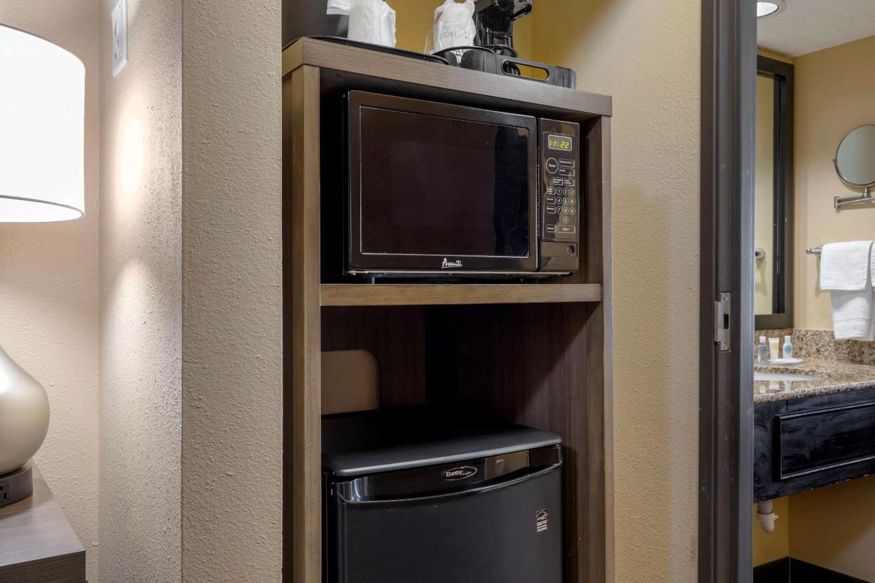 Comfort Suites DFW Airport