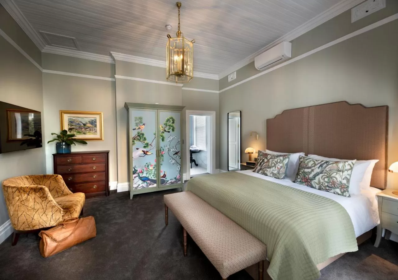 Bedroom, Bed in The Winchester Hotel by NEWMARK