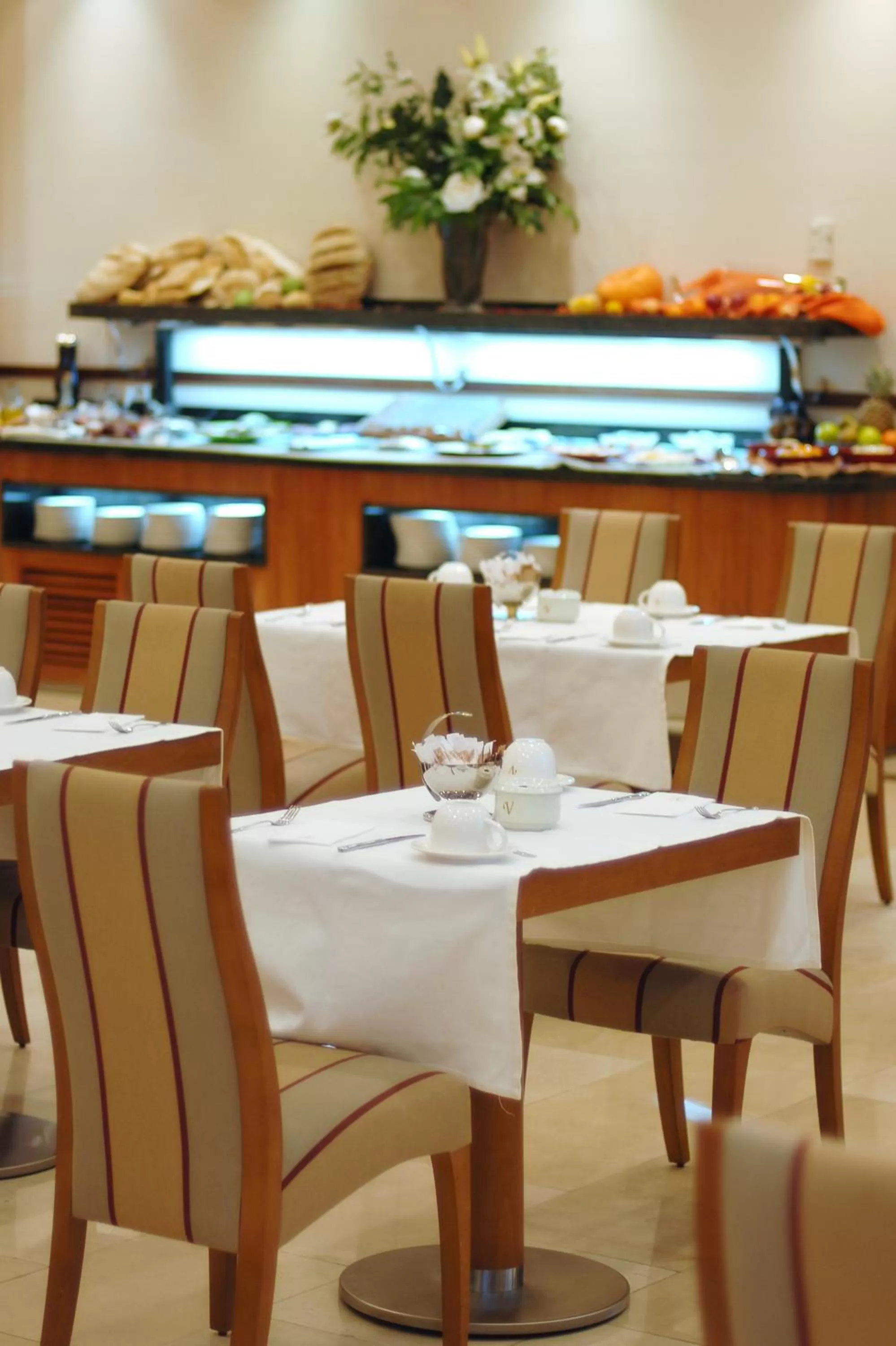 Restaurant/places to eat in Vincci Ciudad de Salamanca