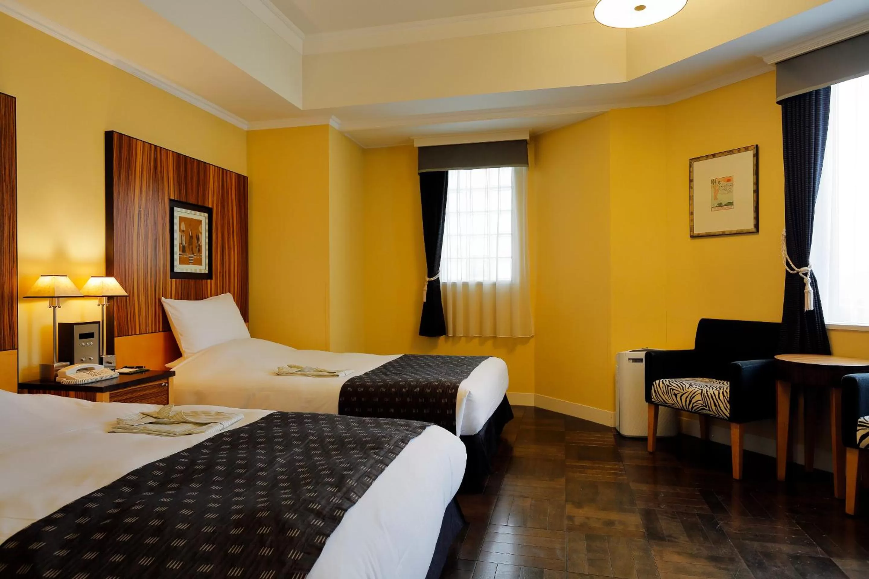 Photo of the whole room, Bed in Hotel Monterey La Soeur Fukuoka