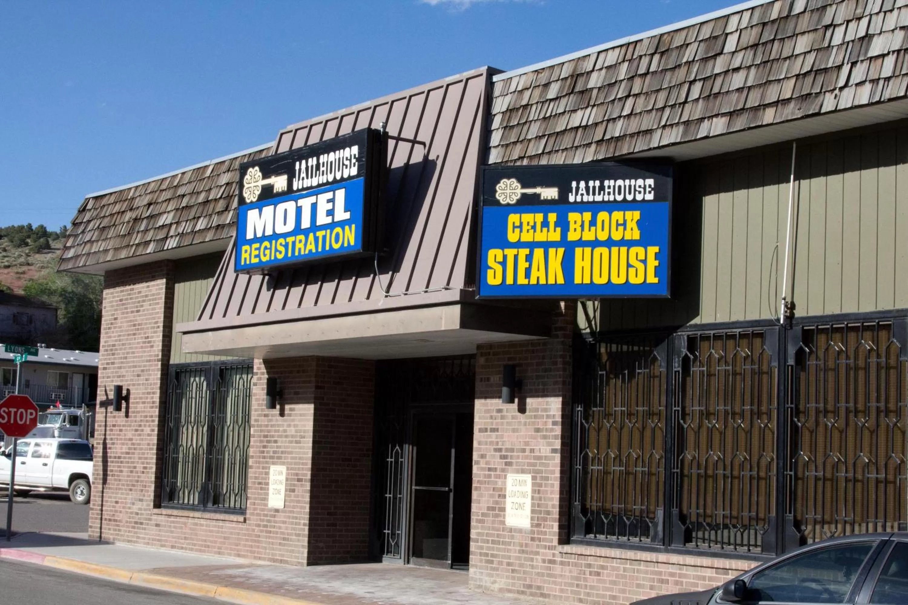 Facade/entrance in Jailhouse Motel and Casino