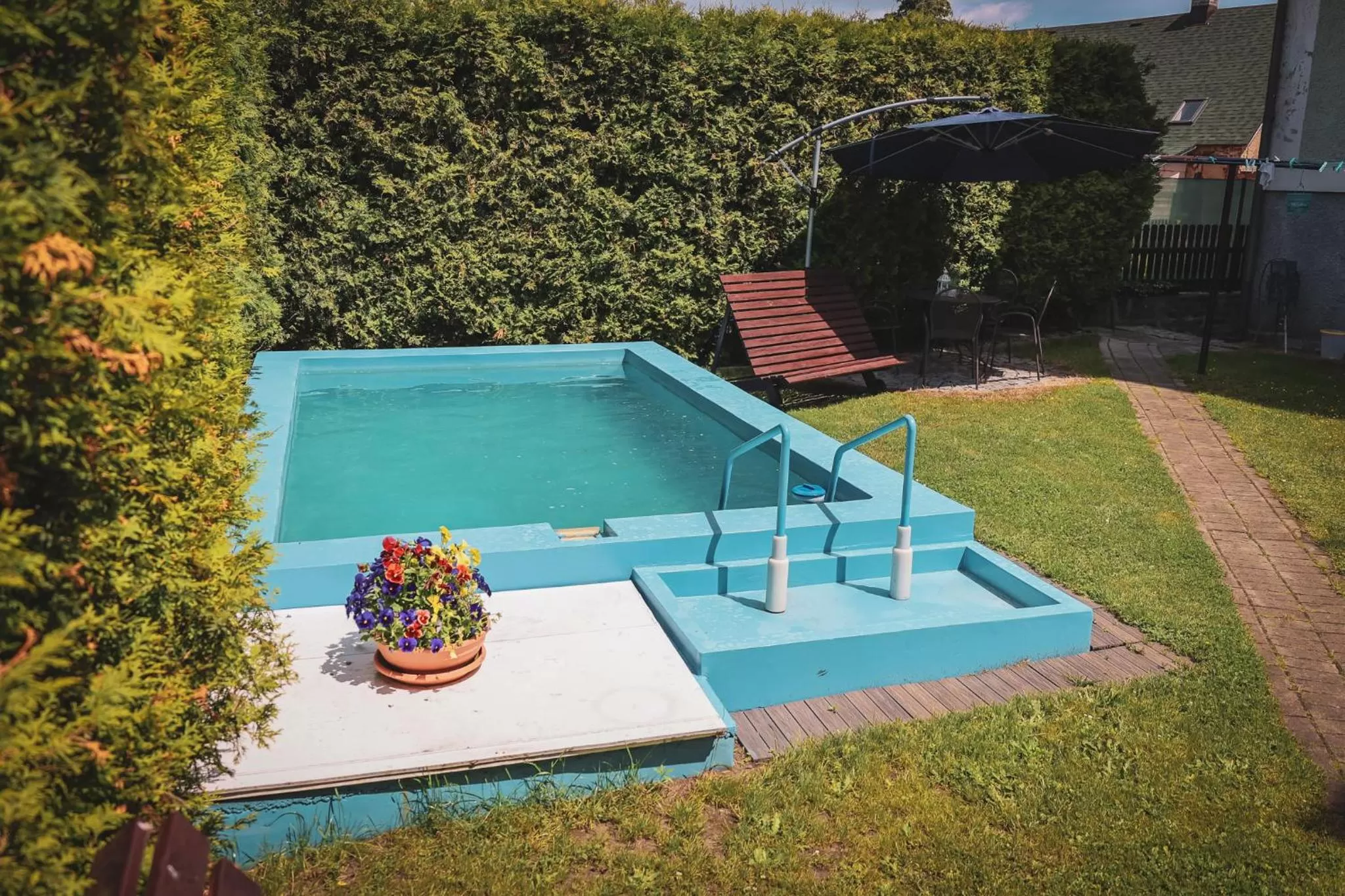 Swimming pool in Hotel Apartment Faraon