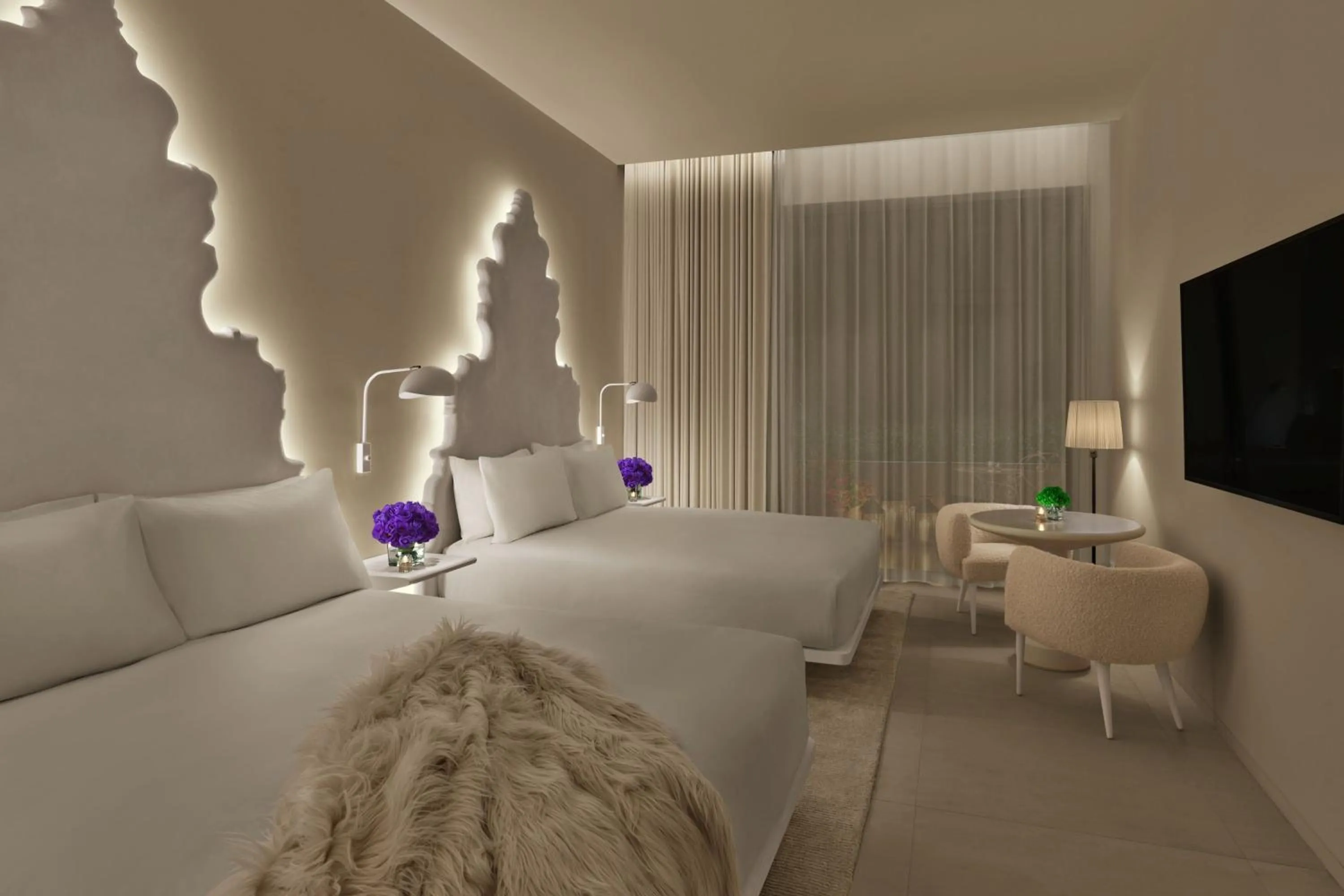 Photo of the whole room, Bed in The Madrid EDITION