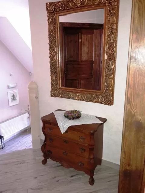 Dining Area in Gościniec Dworski w Ropie