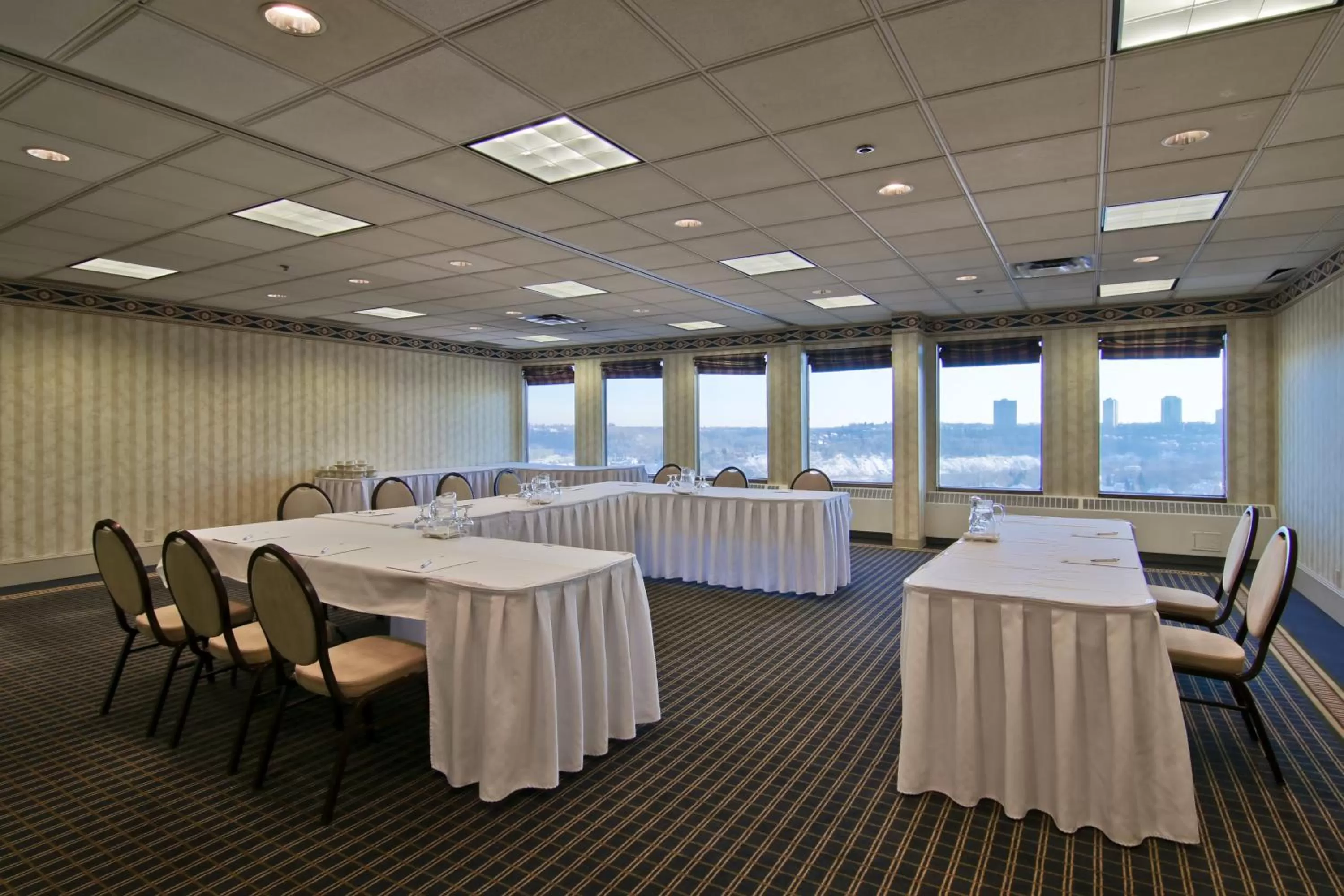 Banquet/Function facilities in Chateau Lacombe Hotel