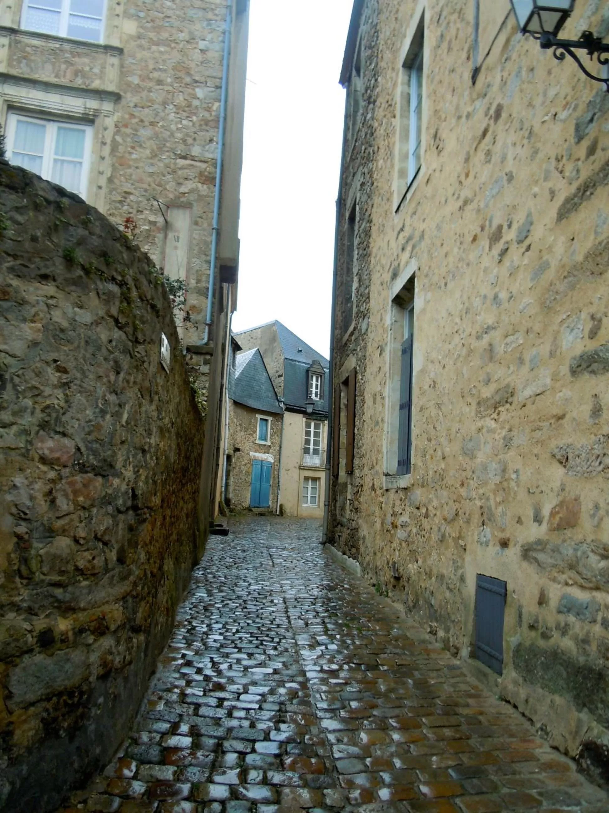 Neighbourhood in Ashley Hôtel Le Mans Centre Gare
