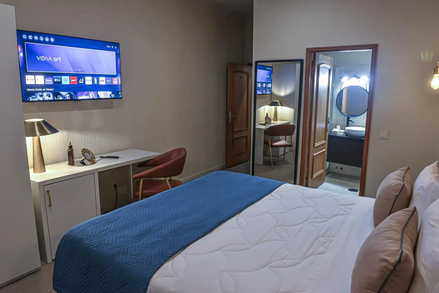 Bed in Hotel America