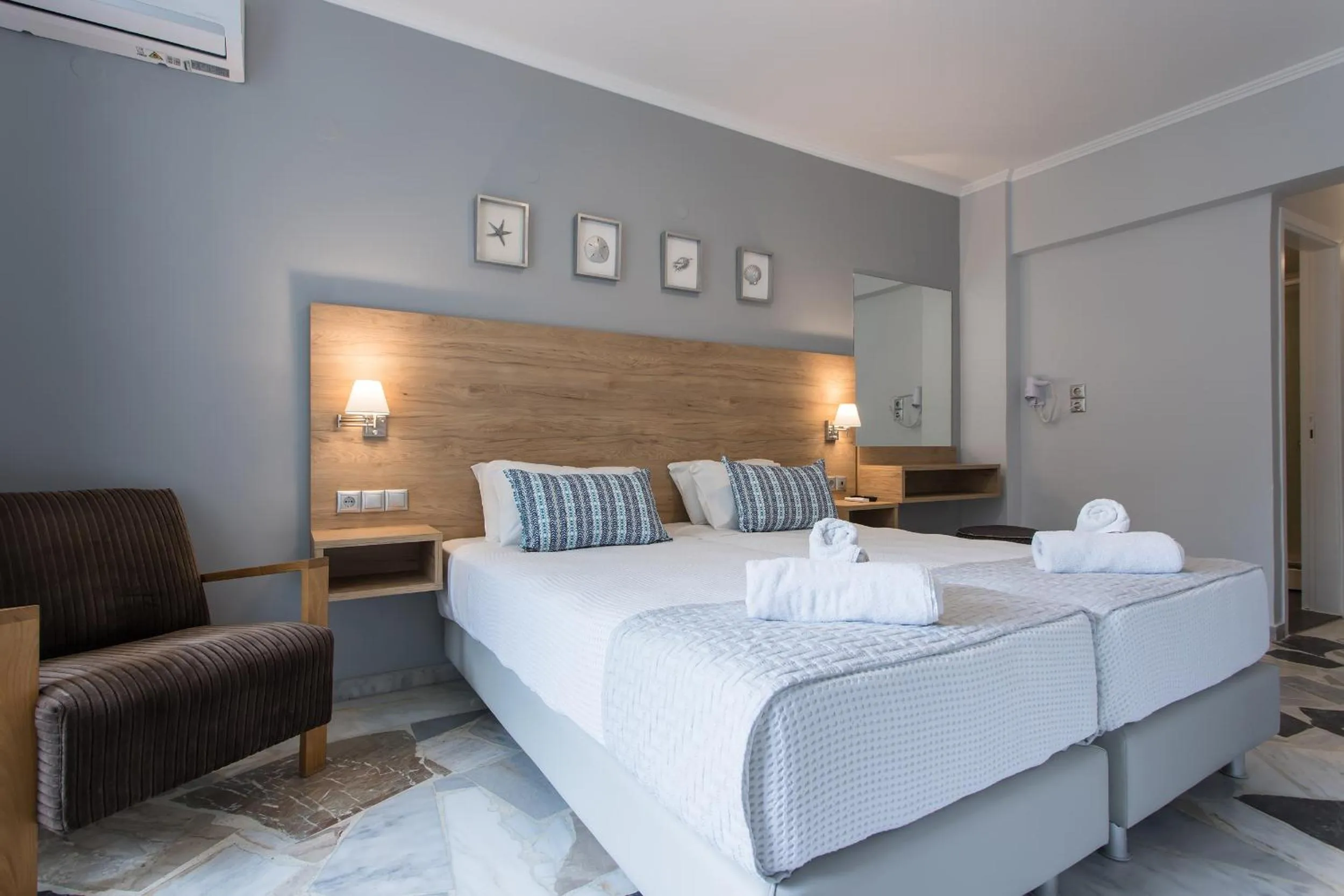 Photo of the whole room, Bed in Georgioupolis Beach Hotel