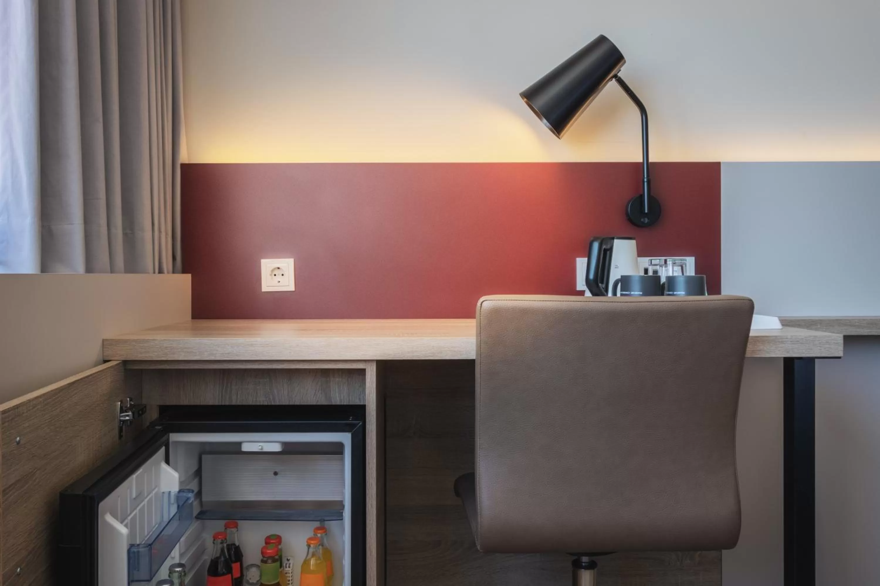 Photo of the whole room in Crowne Plaza Frankfurt Congress Hotel by IHG