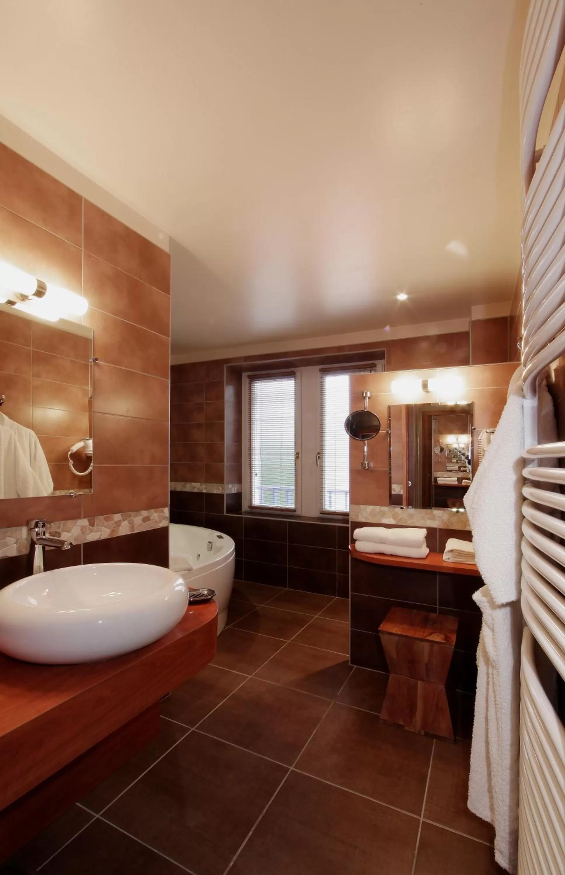 Bathroom, Bed in Les Loges Du Parc