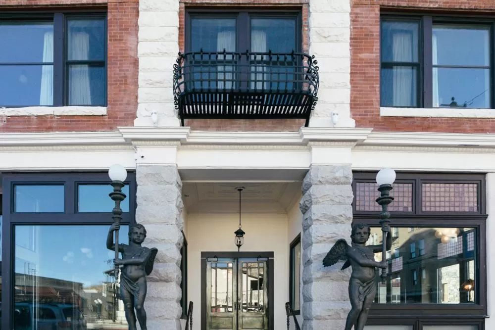 Facade/entrance in Belvada Hotel