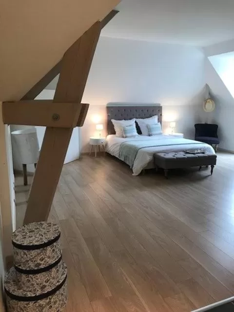 Bed in Villa MY le Mans