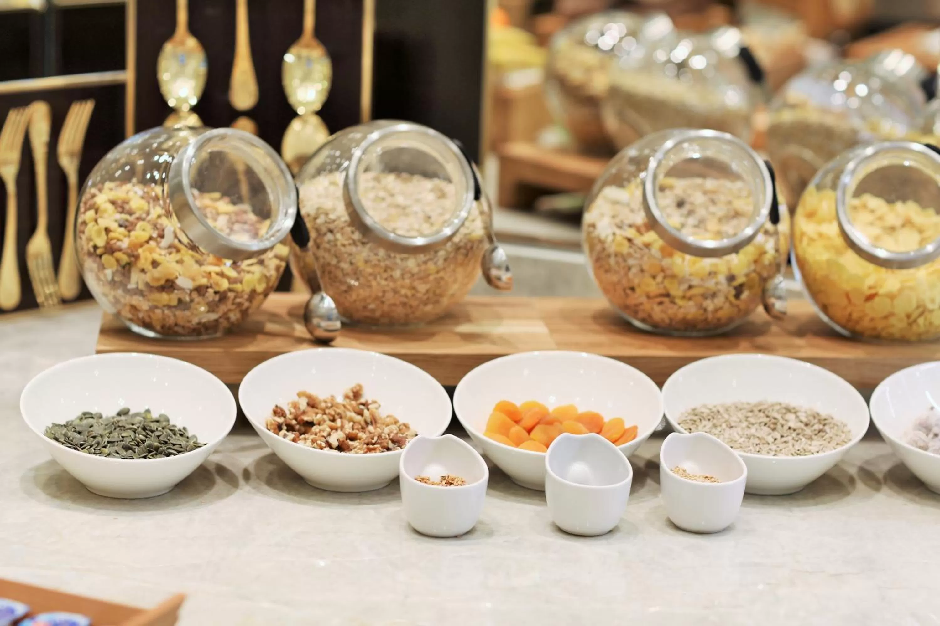 Food and drinks in Iberostar Selection Paseo de Gracia 4 Sup