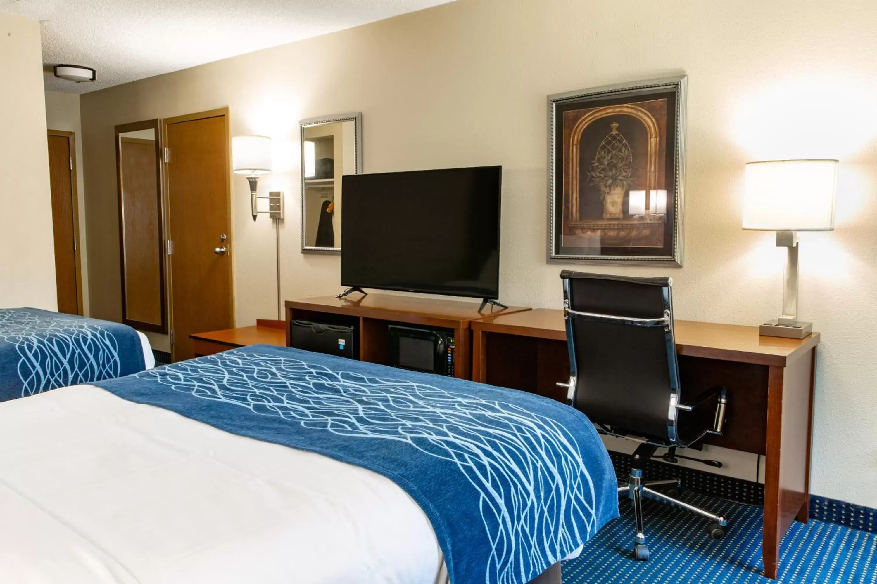 Double Room with Two Double Beds - Non-Smoking in Comfort Inn Double Room with Two Double Beds - Non-Smoking in Comfort Inn