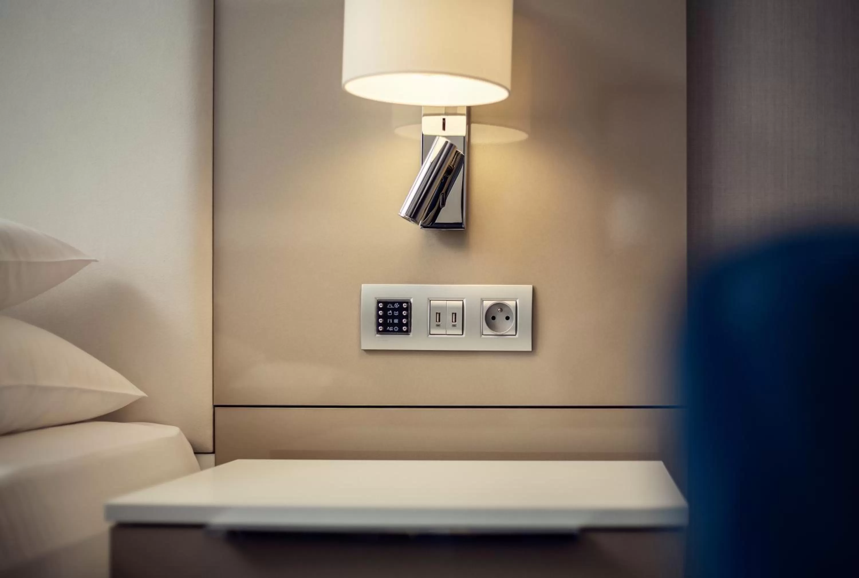 Bedroom in Hotel KINGS COURT