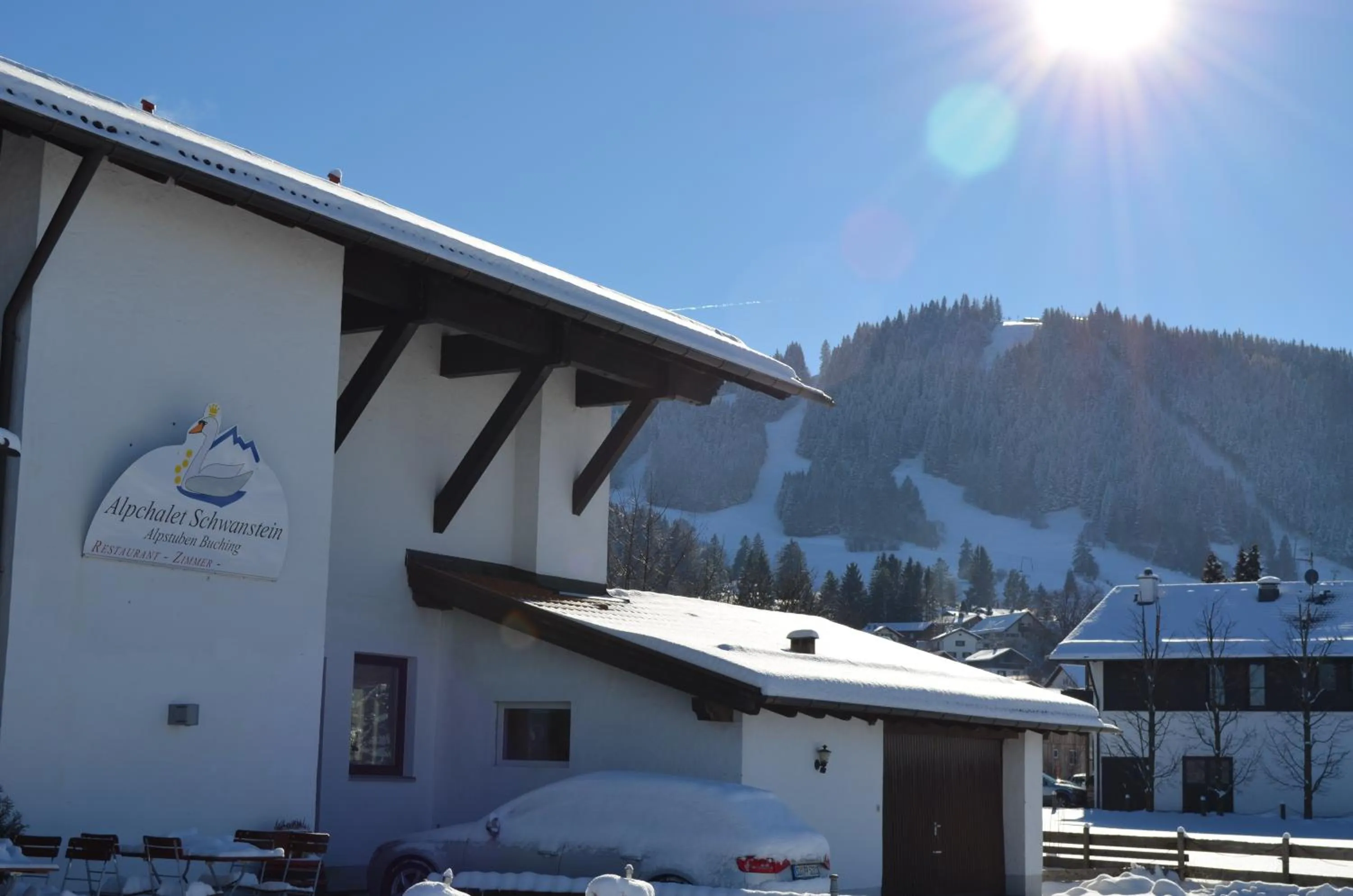 Facade/entrance in Alpchalet Schwanstein