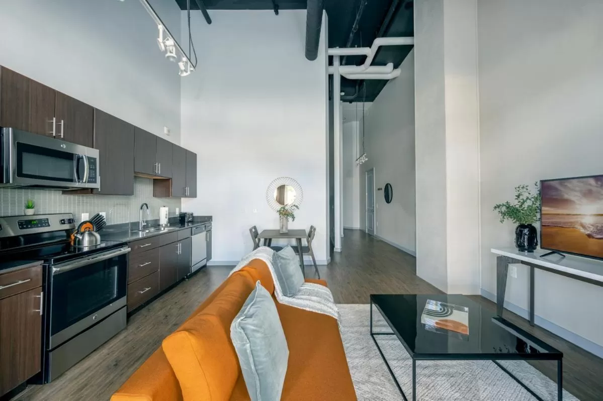 TV and multimedia in Placemakr Music Row - Vanderbilt