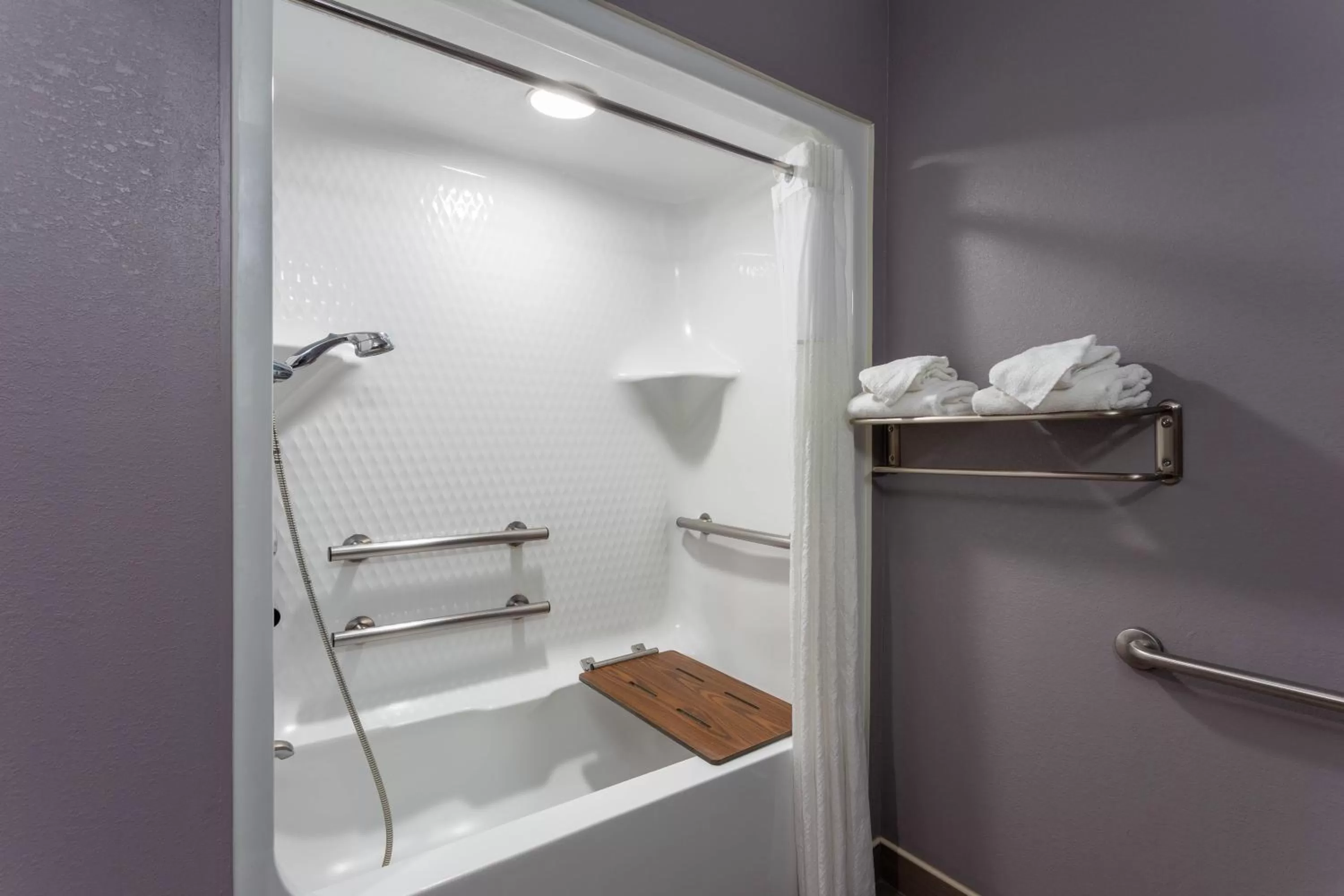 Bathroom in Microtel Inn & Suites by Wyndham Bethel/Danbury