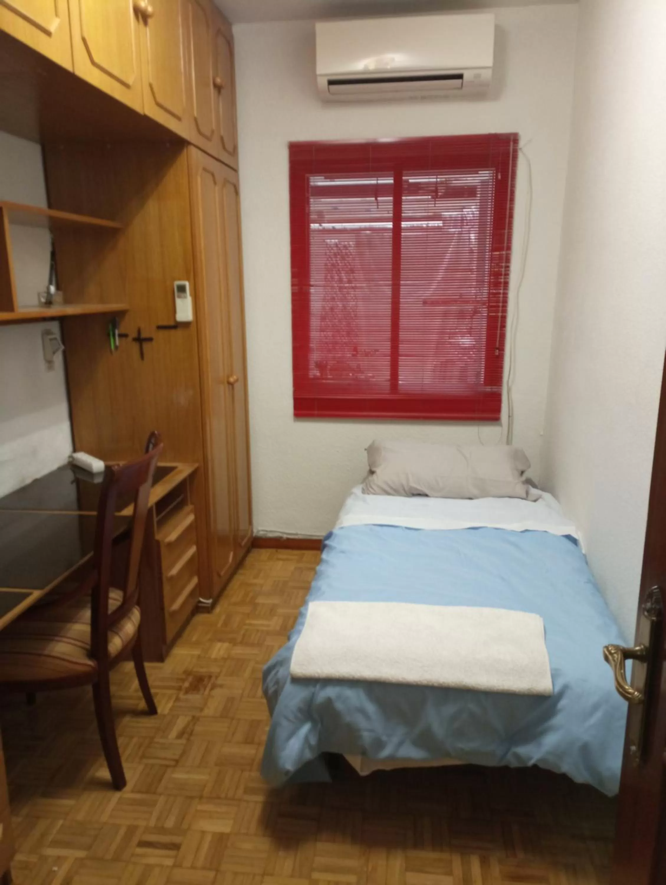 Bed in Habitación Centro Men Only